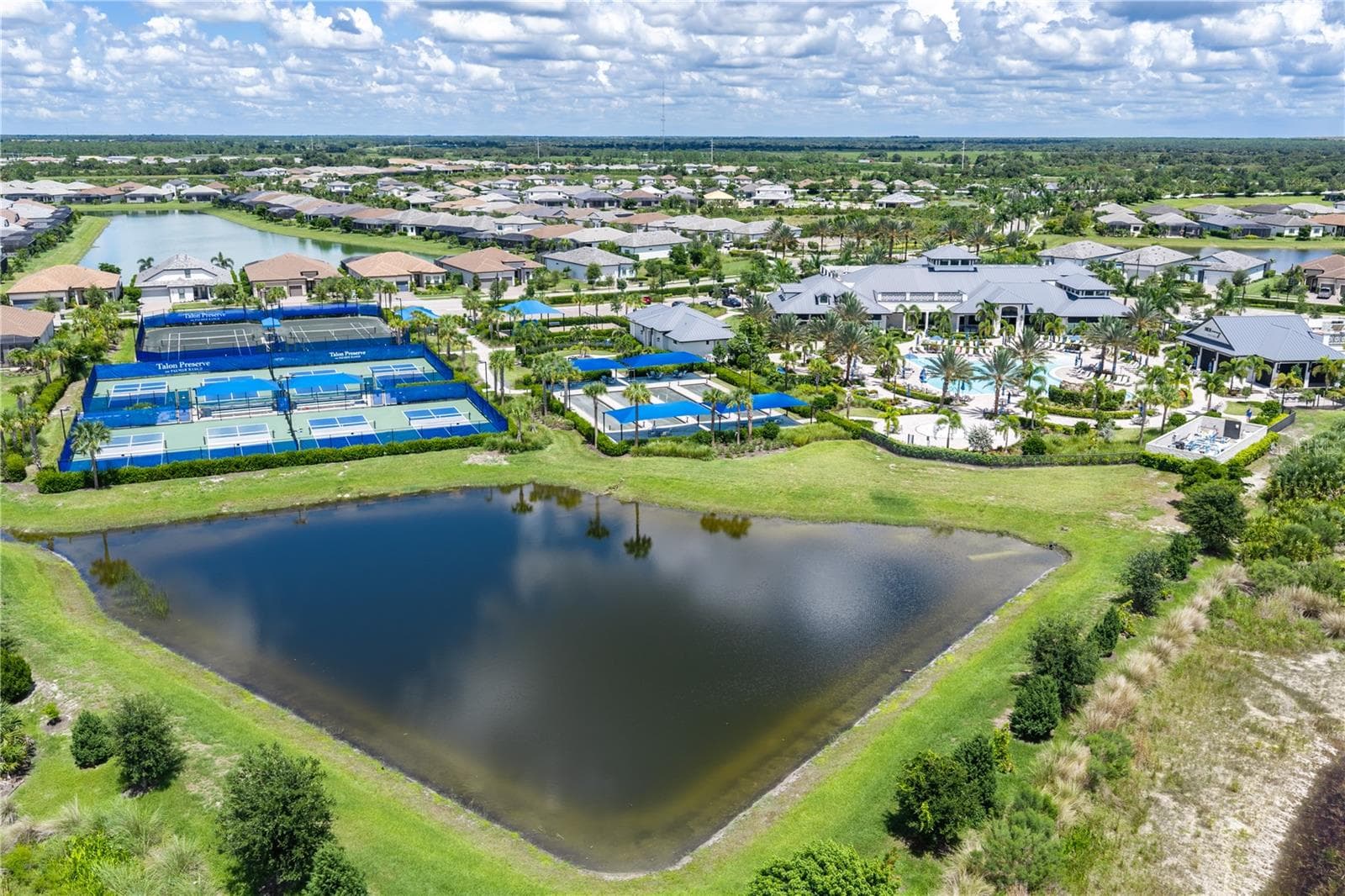 Single Family Residence at 6332 WINDING PINE DR, NOKOMIS, photo 34 of 46