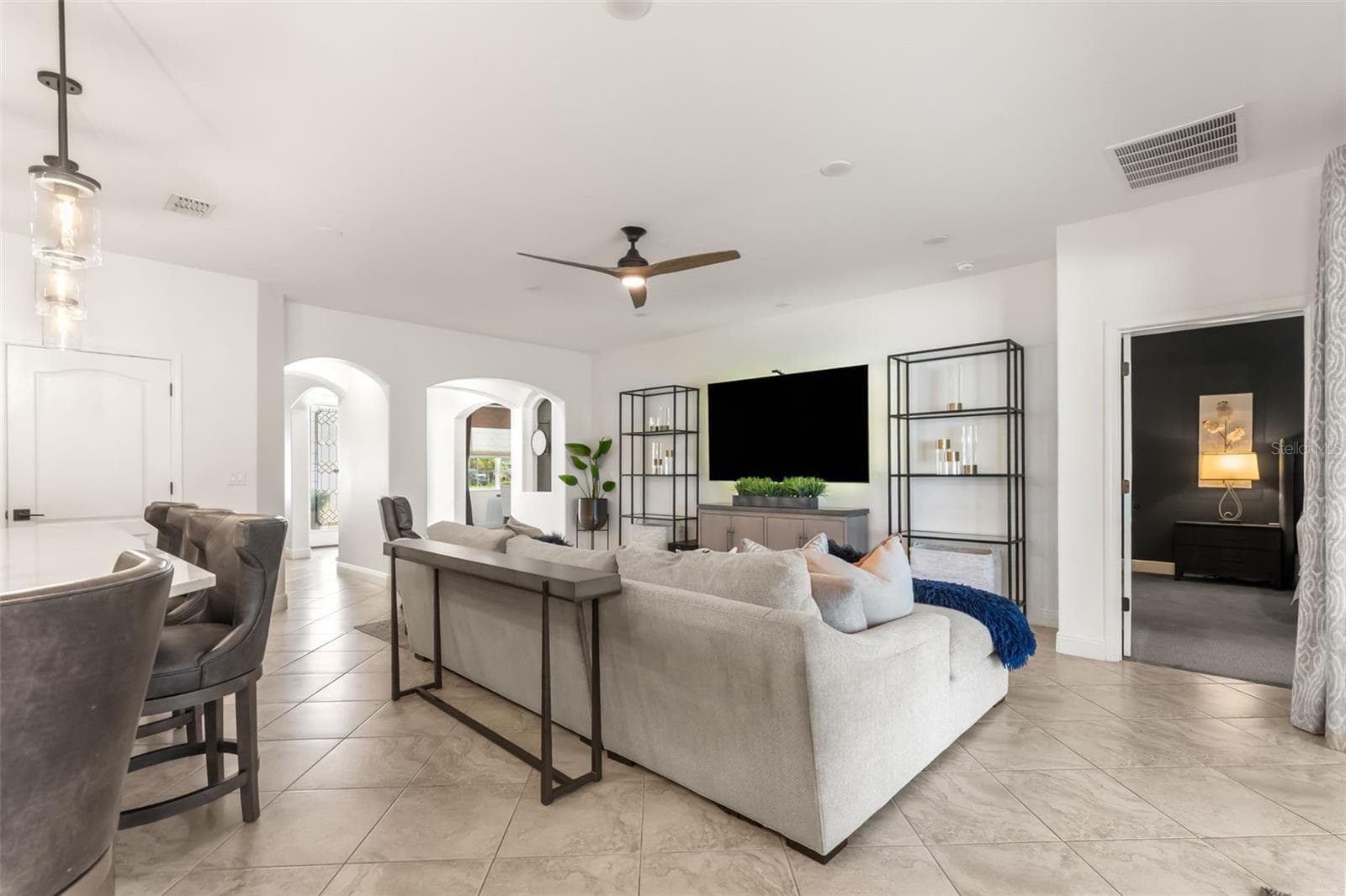Single Family Residence at 13627 ARTESA BELL DR, RIVERVIEW, photo 19 of 74