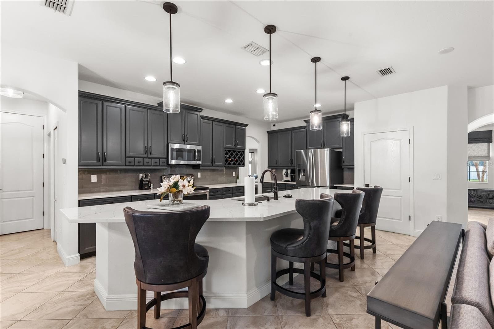Single Family Residence at 13627 ARTESA BELL DR, RIVERVIEW, photo 20 of 74