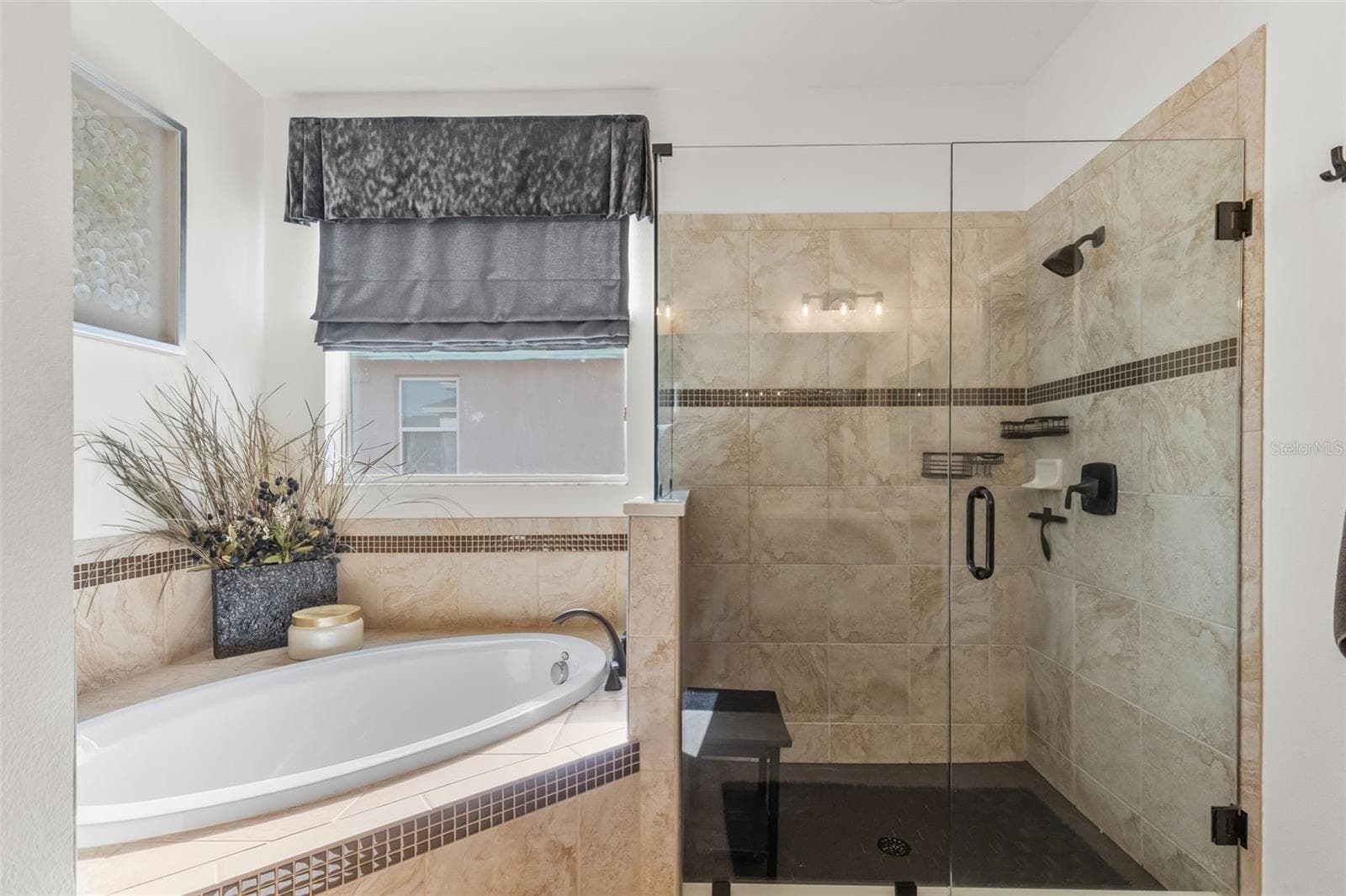 Single Family Residence at 13627 ARTESA BELL DR, RIVERVIEW, photo 38 of 74