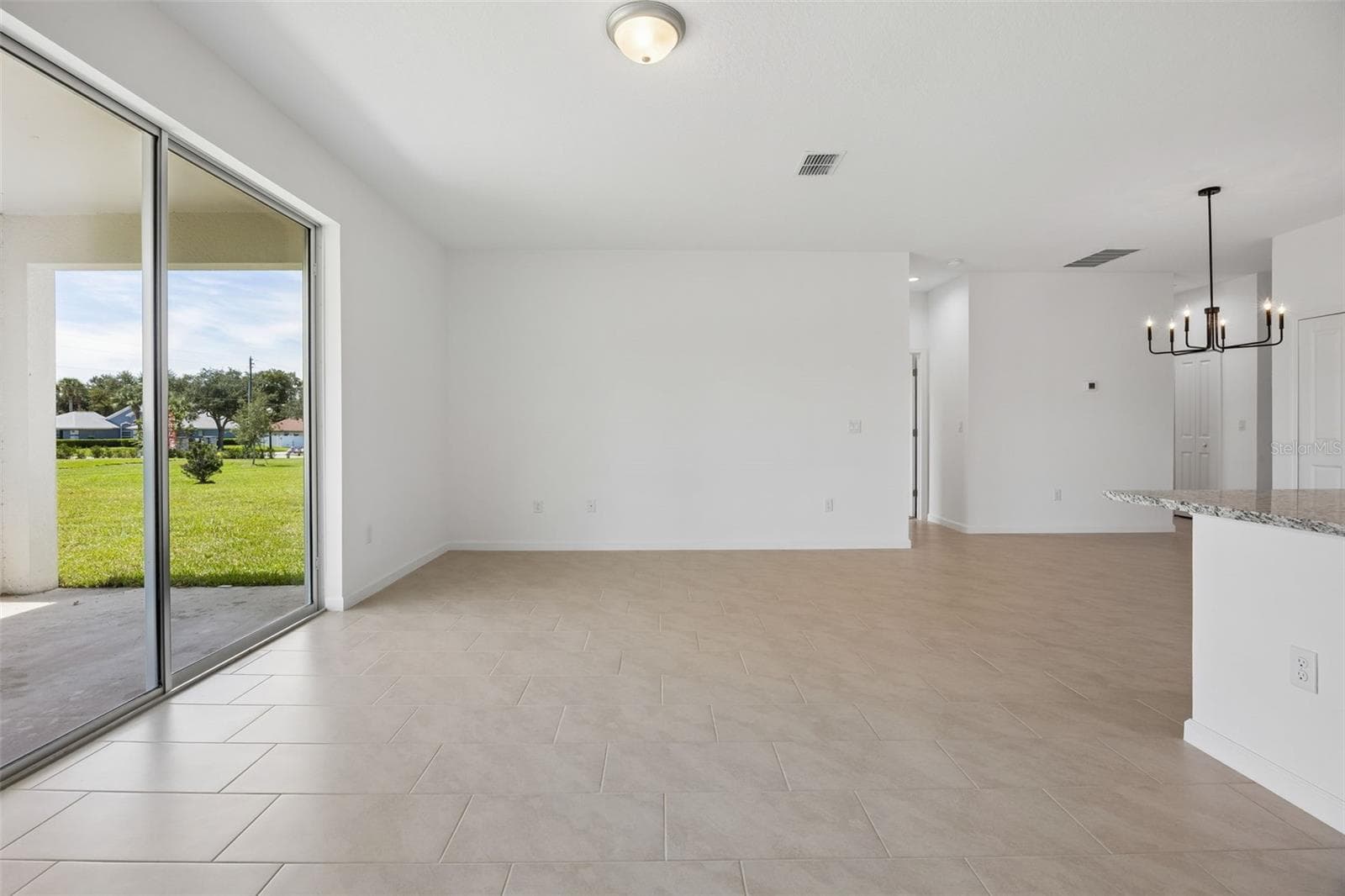 Single Family Residence at 3776 WATERCLIFF CIR, GRAND ISLAND, photo 5 of 22