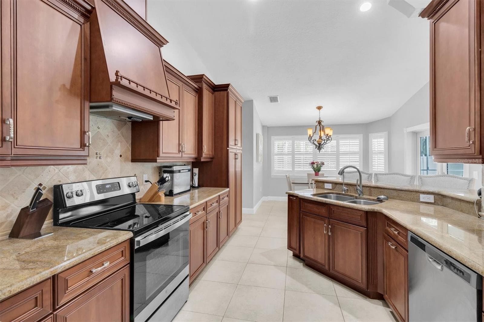 Single Family Residence at 5631 HEREFORD DR, NEW PORT RICHEY, photo 12 of 44