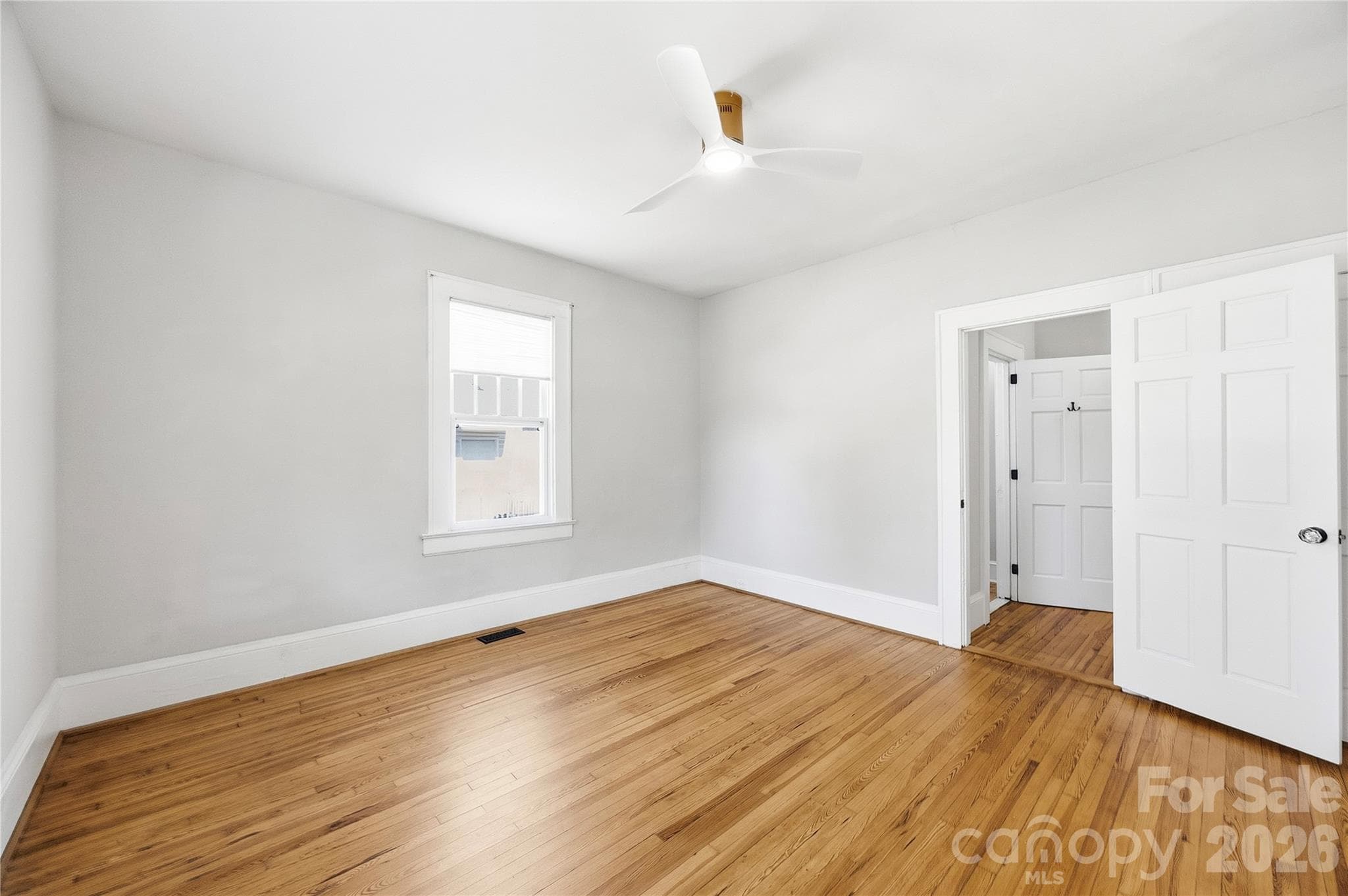 Single Family Residence at 700 Concordia Avenue, Charlotte, photo 11 of 28