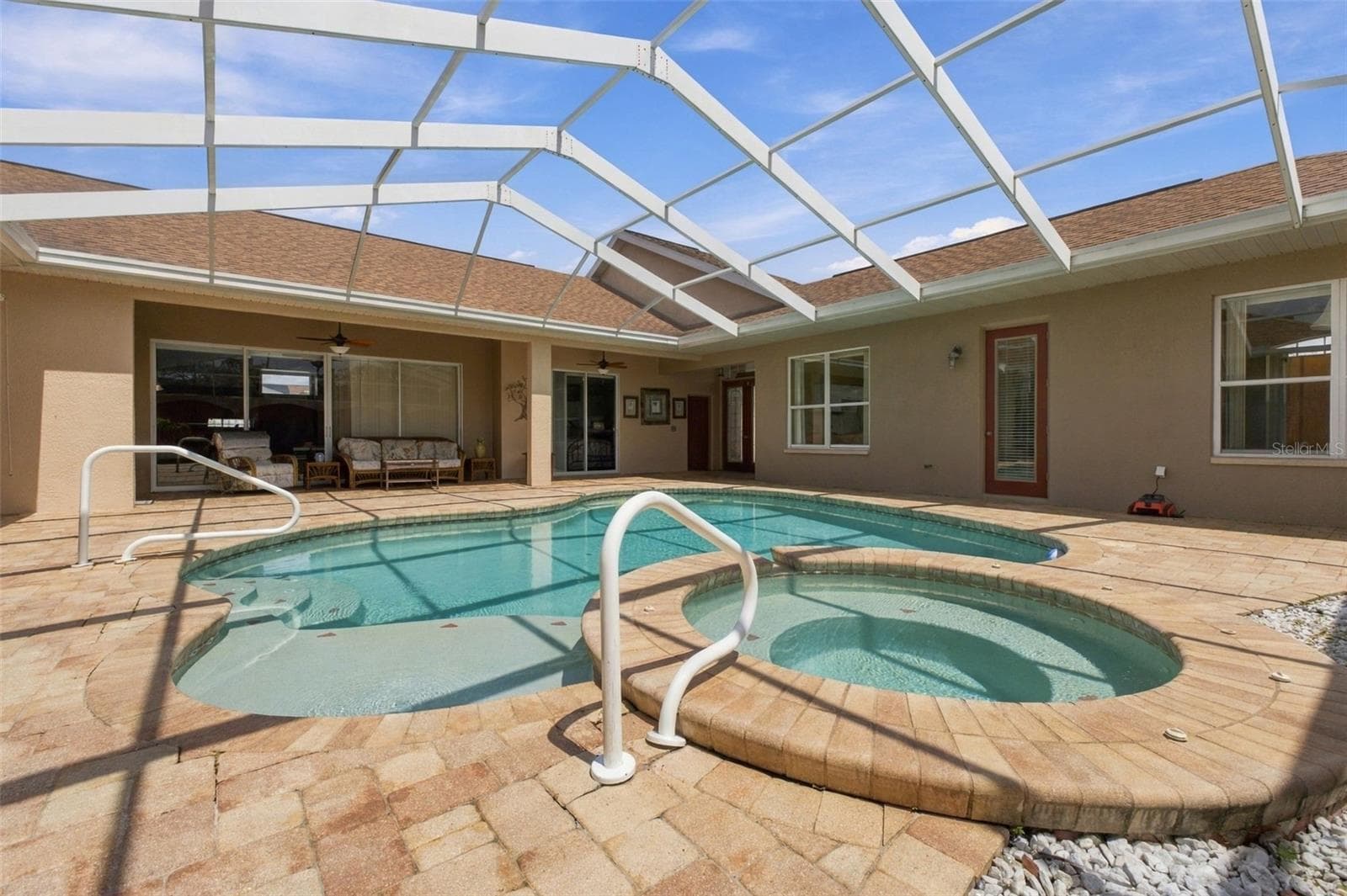 Single Family Residence at 12061 SAPPHIRE DR, SPRING HILL, photo 10 of 75