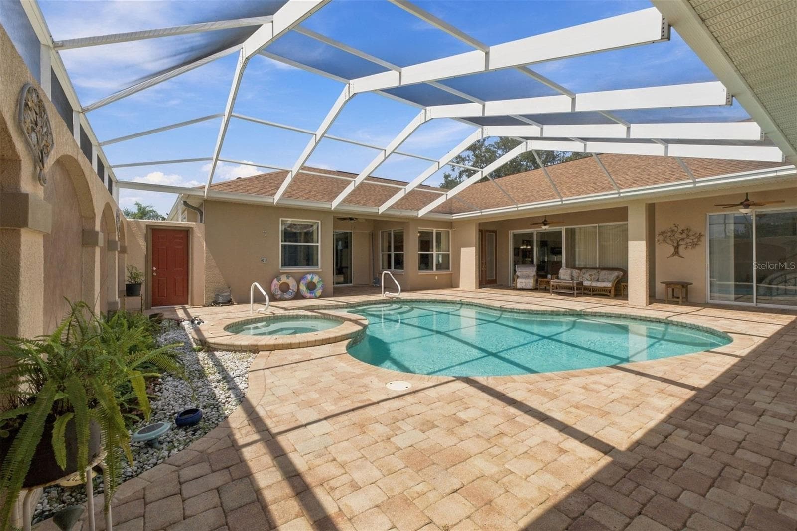 Single Family Residence at 12061 SAPPHIRE DR, SPRING HILL, photo 11 of 75