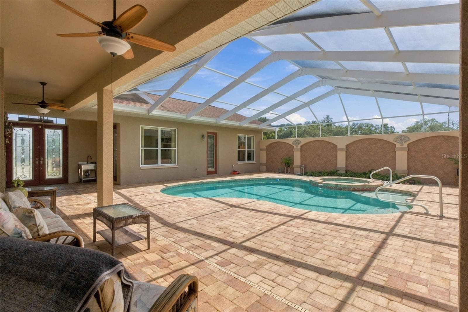 Single Family Residence at 12061 SAPPHIRE DR, SPRING HILL, photo 12 of 75
