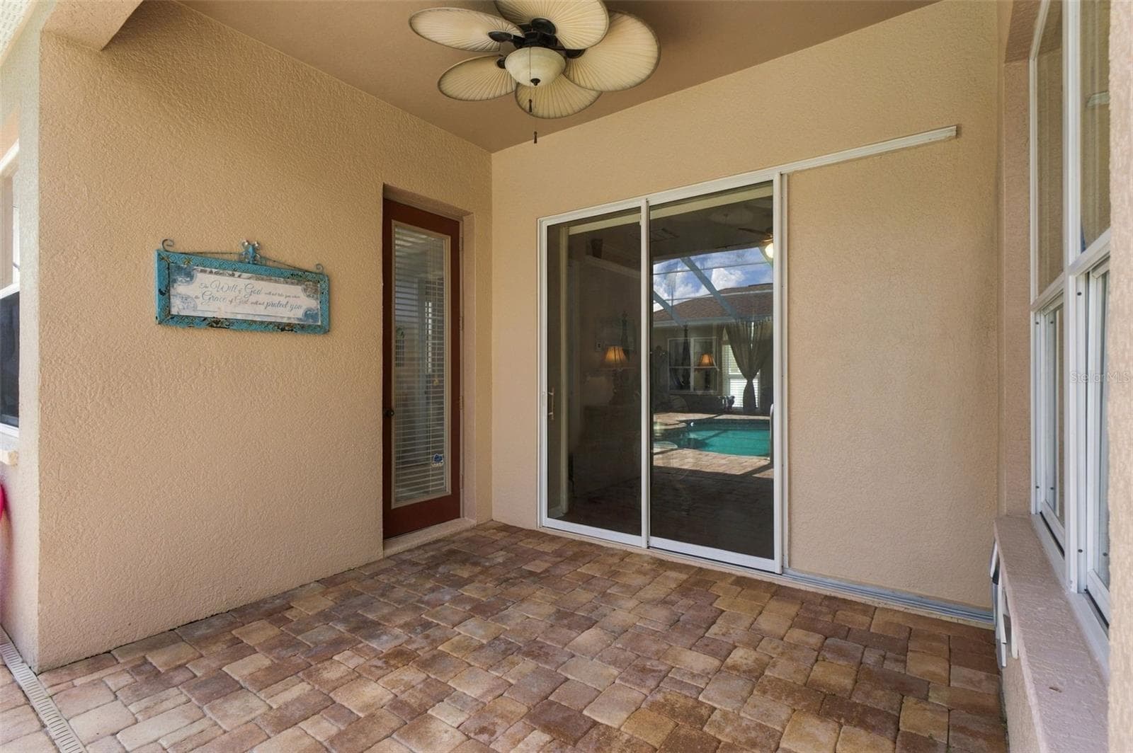 Single Family Residence at 12061 SAPPHIRE DR, SPRING HILL, photo 34 of 75