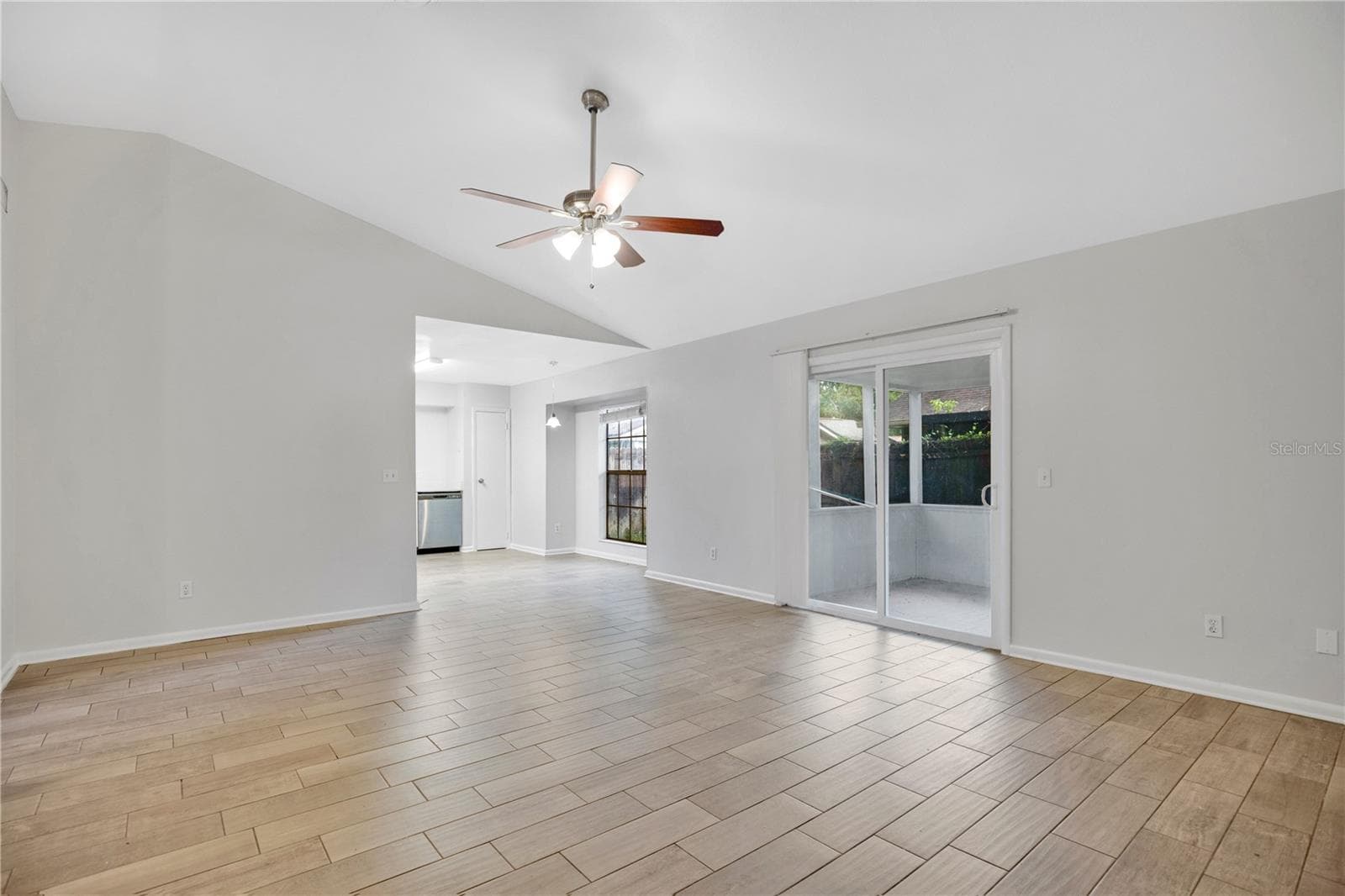 Single Family Residence at 654 CYPRESS LN, WINTER SPRINGS, photo 5 of 34