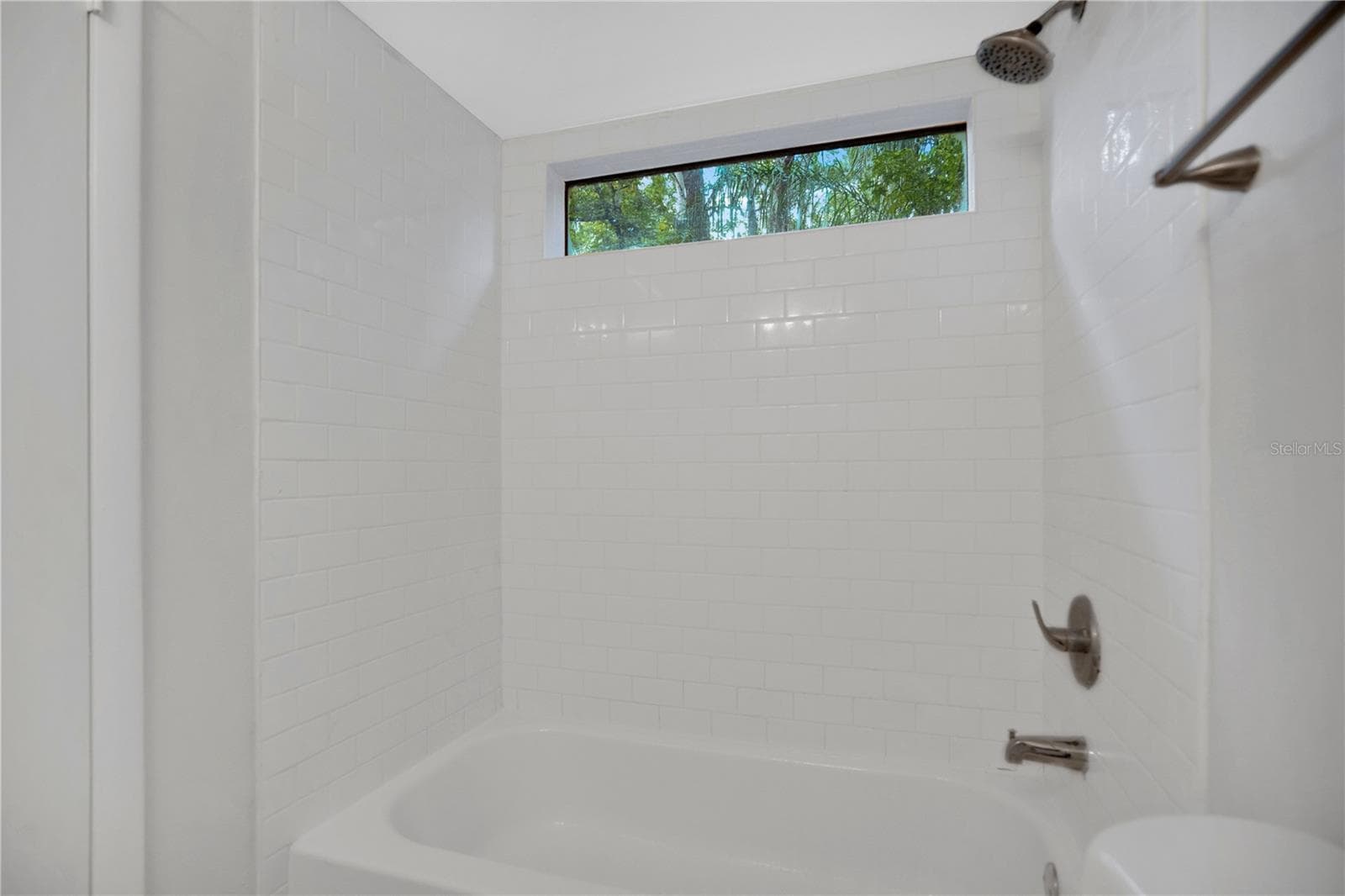 Single Family Residence at 654 CYPRESS LN, WINTER SPRINGS, photo 14 of 34