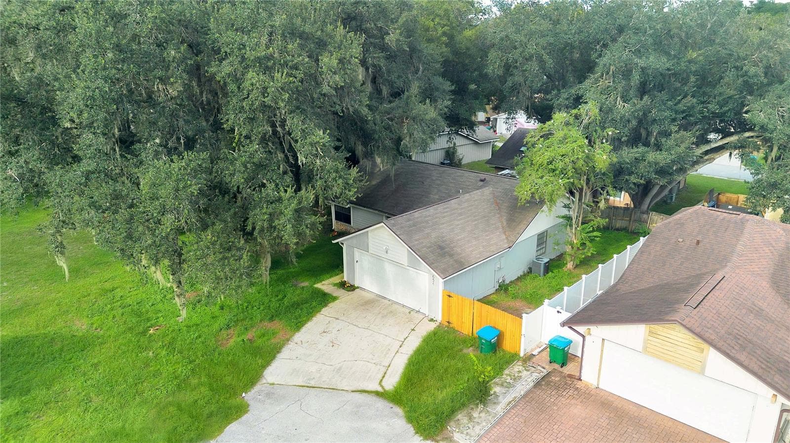 Single Family Residence at 654 CYPRESS LN, WINTER SPRINGS, photo 27 of 34