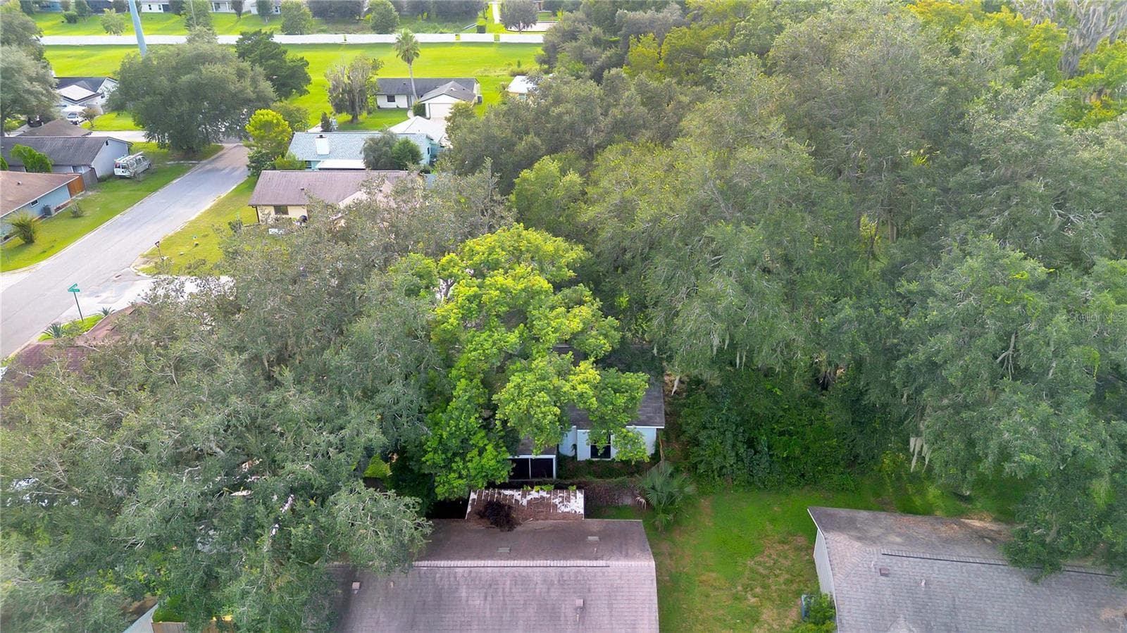 Single Family Residence at 654 CYPRESS LN, WINTER SPRINGS, photo 29 of 34