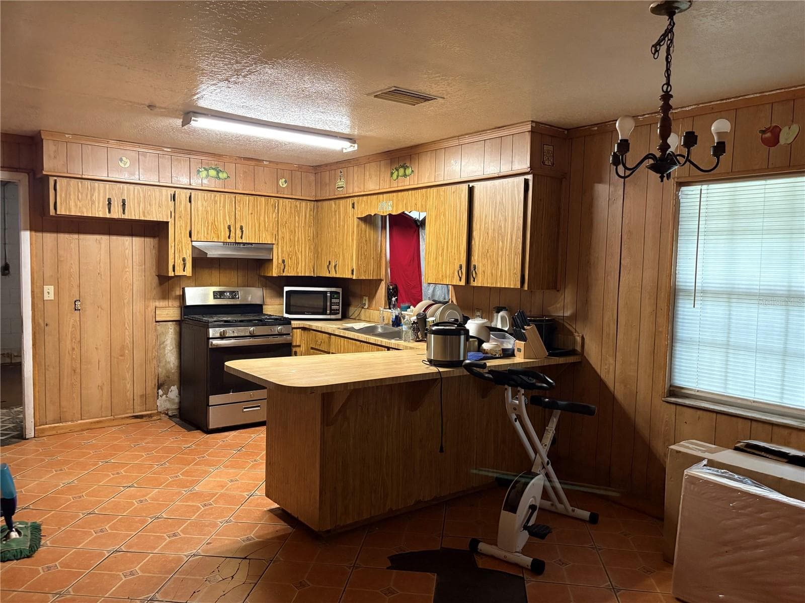Single Family Residence at 2425 GERBER DAIRY RD, WINTER HAVEN, photo 11 of 38