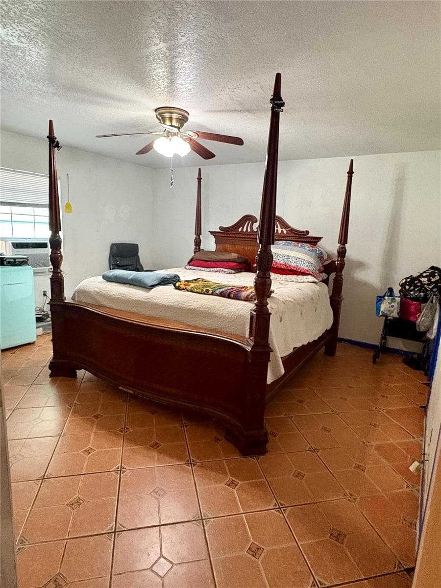 Master bedroom - 2425 GERBER DAIRY RD, WINTER HAVEN