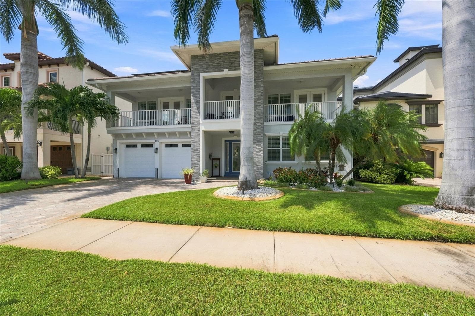 116 FOREST HILLS DR