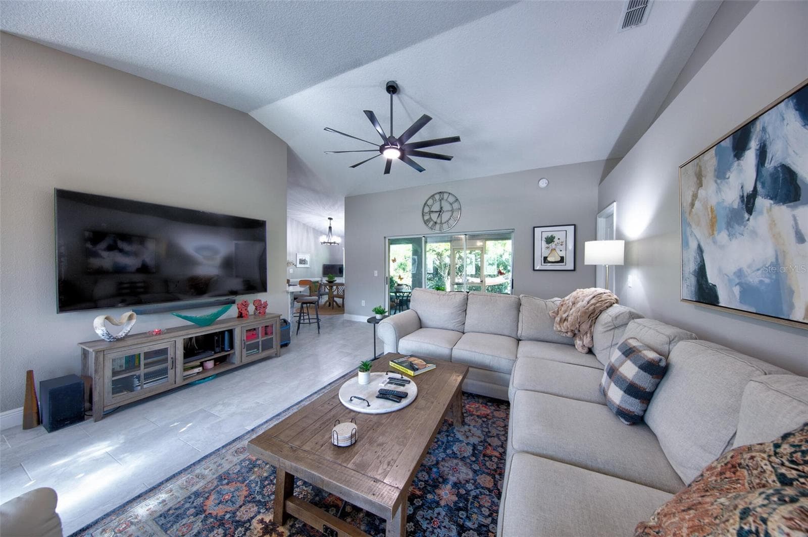 Single Family Residence at 11117 TWOSOME DR, SAN ANTONIO, photo 9 of 34