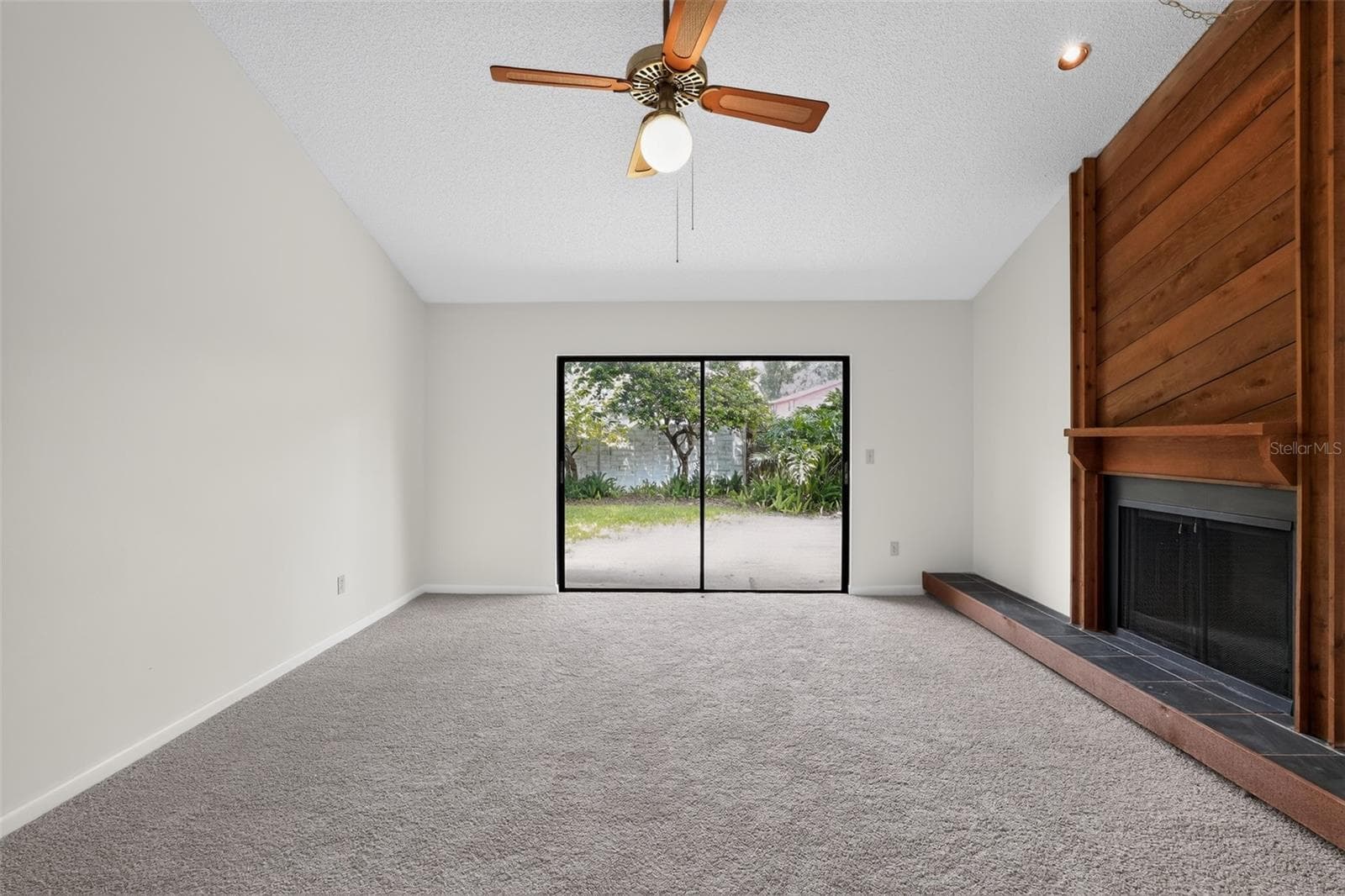 Single Family Residence at 4015 DELLBROOK DR, TAMPA, photo 6 of 27