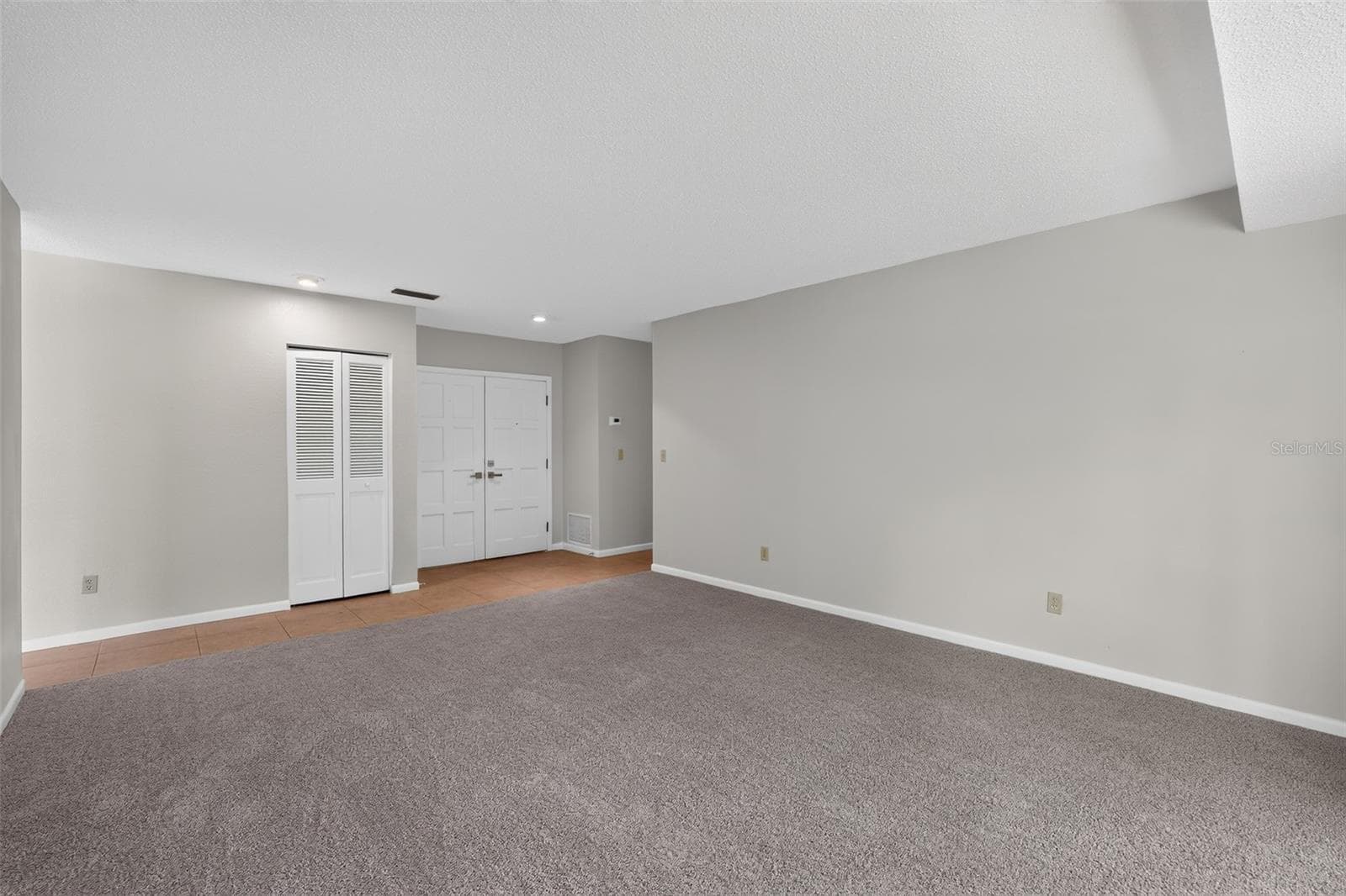 Single Family Residence at 4015 DELLBROOK DR, TAMPA, photo 14 of 27