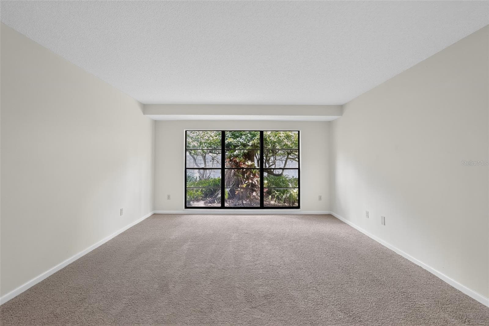 Single Family Residence at 4015 DELLBROOK DR, TAMPA, photo 16 of 27