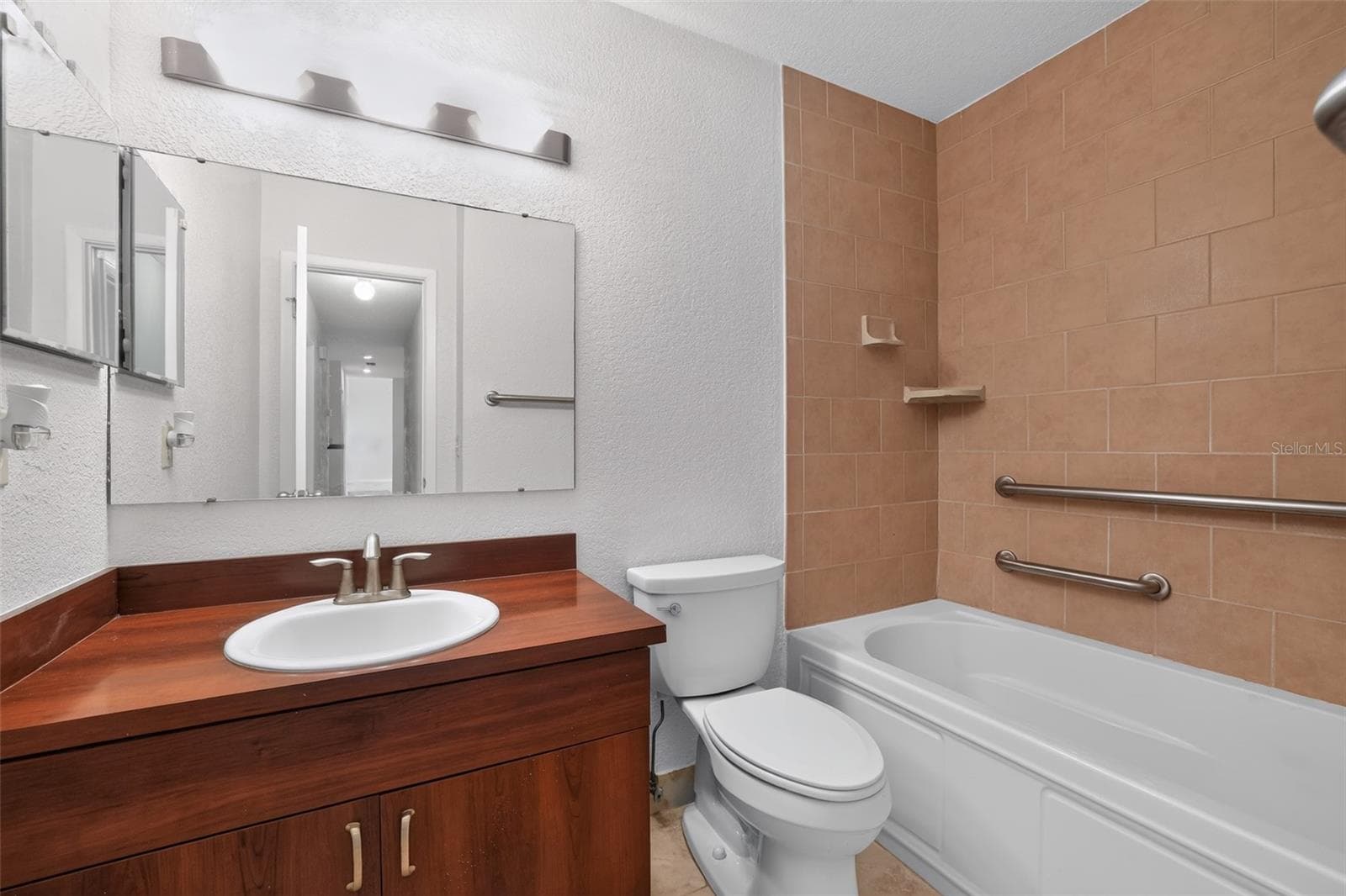 Single Family Residence at 4015 DELLBROOK DR, TAMPA, photo 25 of 27