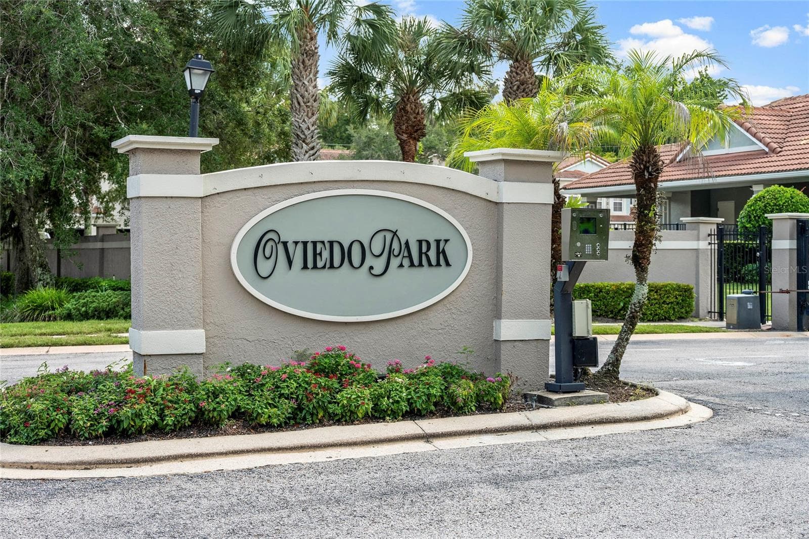Welcome Home! - 104 CANTERBURY BELL DR, OVIEDO