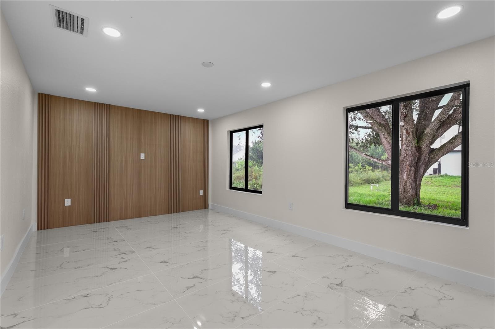 Single Family Residence at 3508 4TH ST SW, LEHIGH ACRES, photo 5 of 45