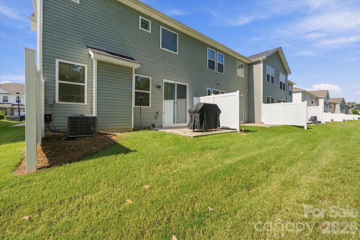 corner unit with backyard - 8036 Overmeadow Lane, Charlotte
