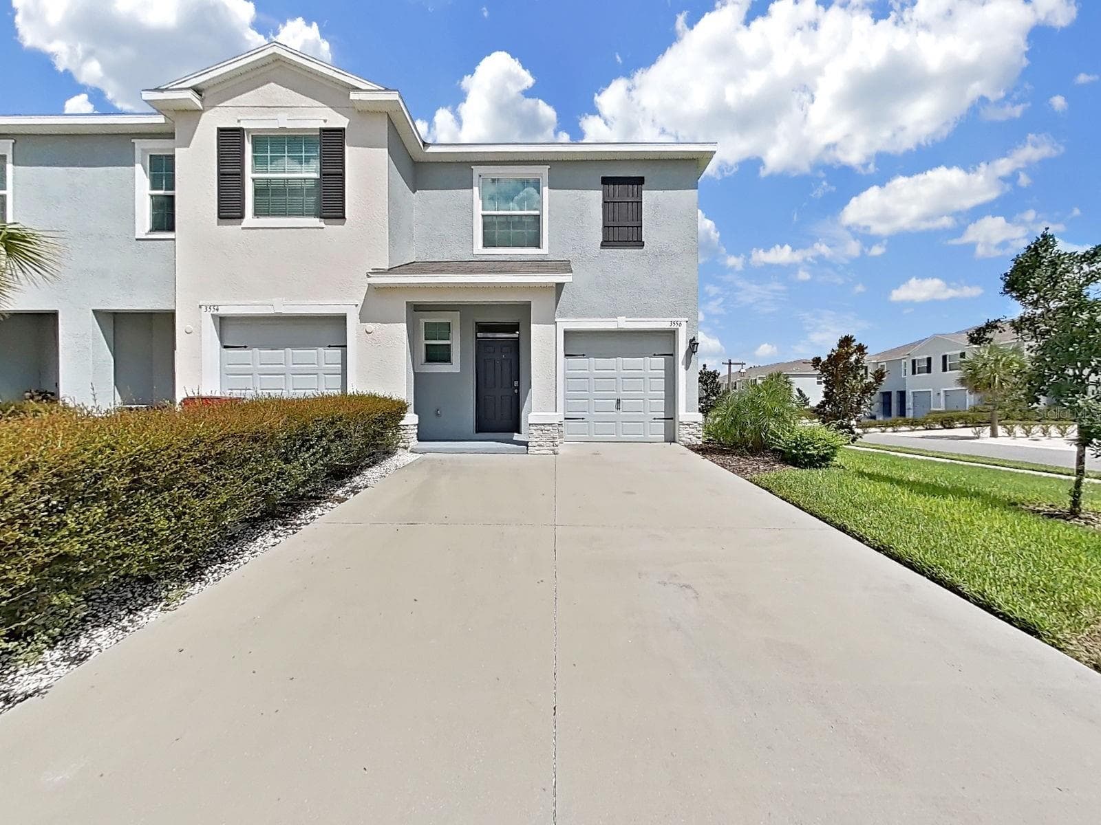 3556 WHITE DANDELION CT