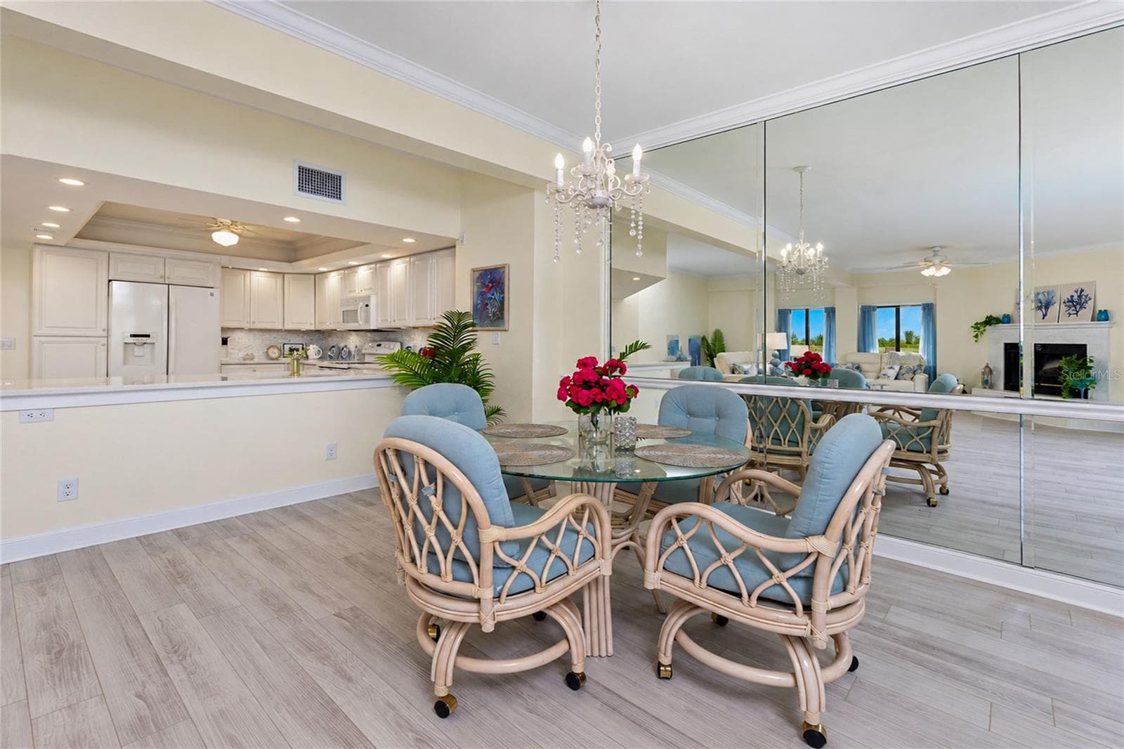 OPEN CONCEPT KITCHEN TO THE LIVING-DINING AREAS - 1601 PARK BEACH CIR #136/18, PUNTA GORDA