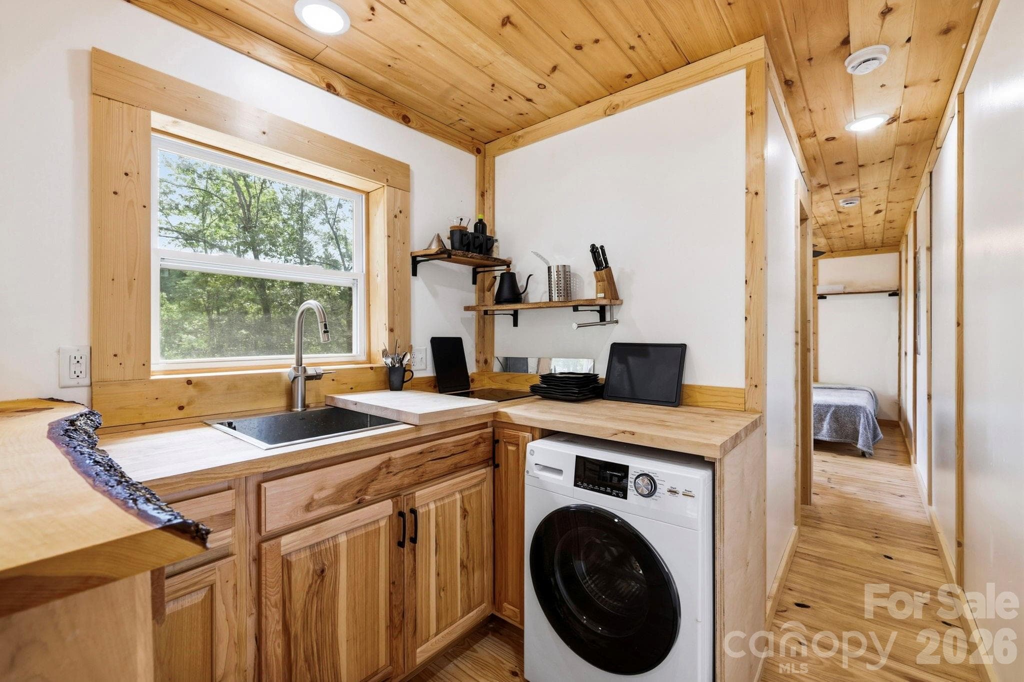 Single Family Residence at 678 Forest Lake Heights Drive, Nebo, photo 15 of 23