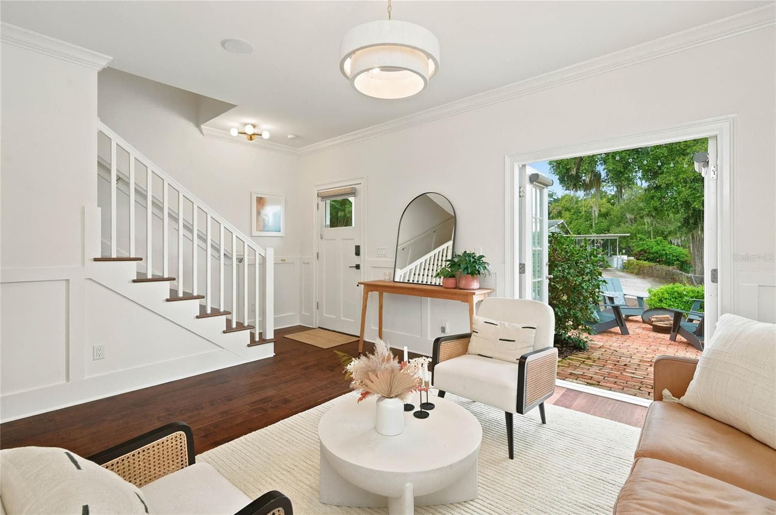 French doors to Front entertaining patio - 1707 ASHER LN, ORLANDO