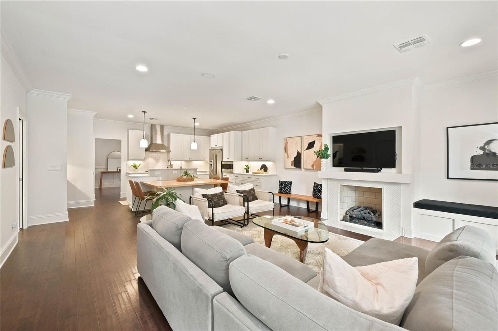 Family to Kitchen - 1707 ASHER LN, ORLANDO