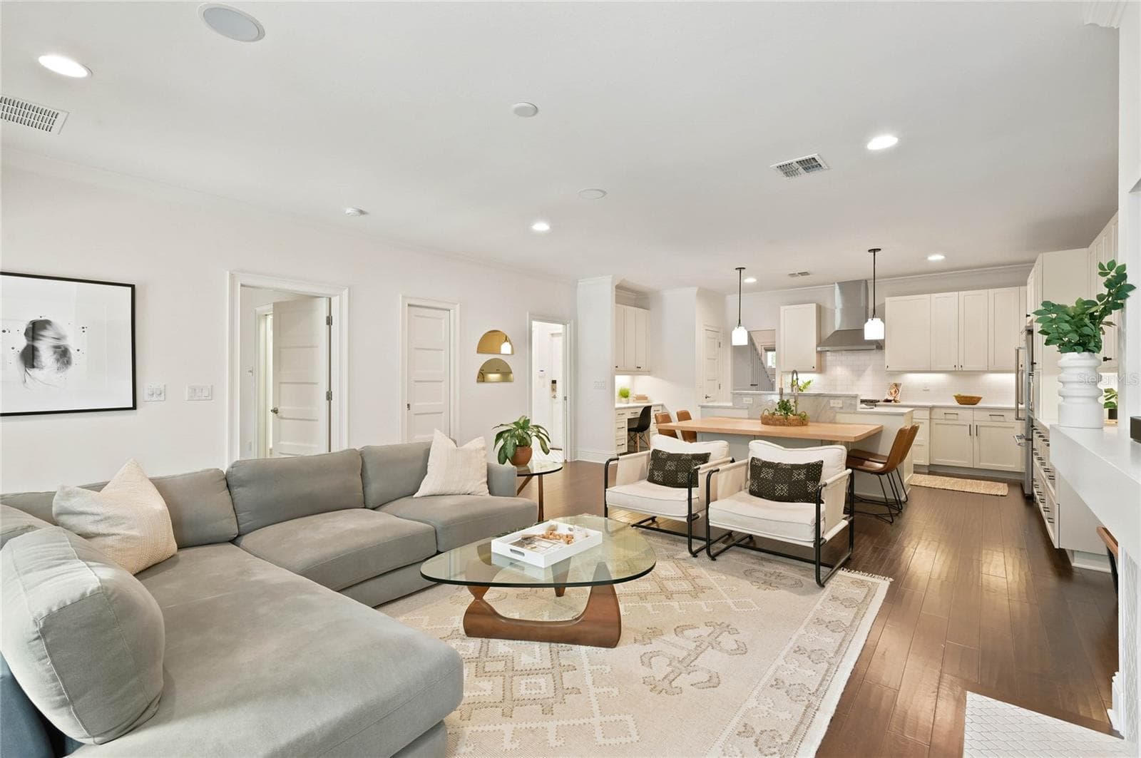 Gathering space - 1707 ASHER LN, ORLANDO
