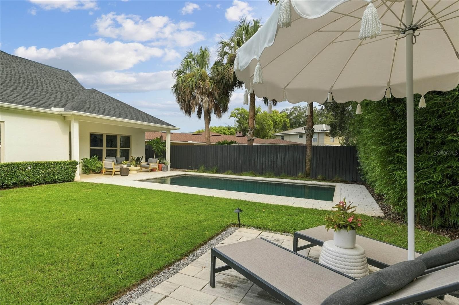 Back Patio to Yard - 1707 ASHER LN, ORLANDO