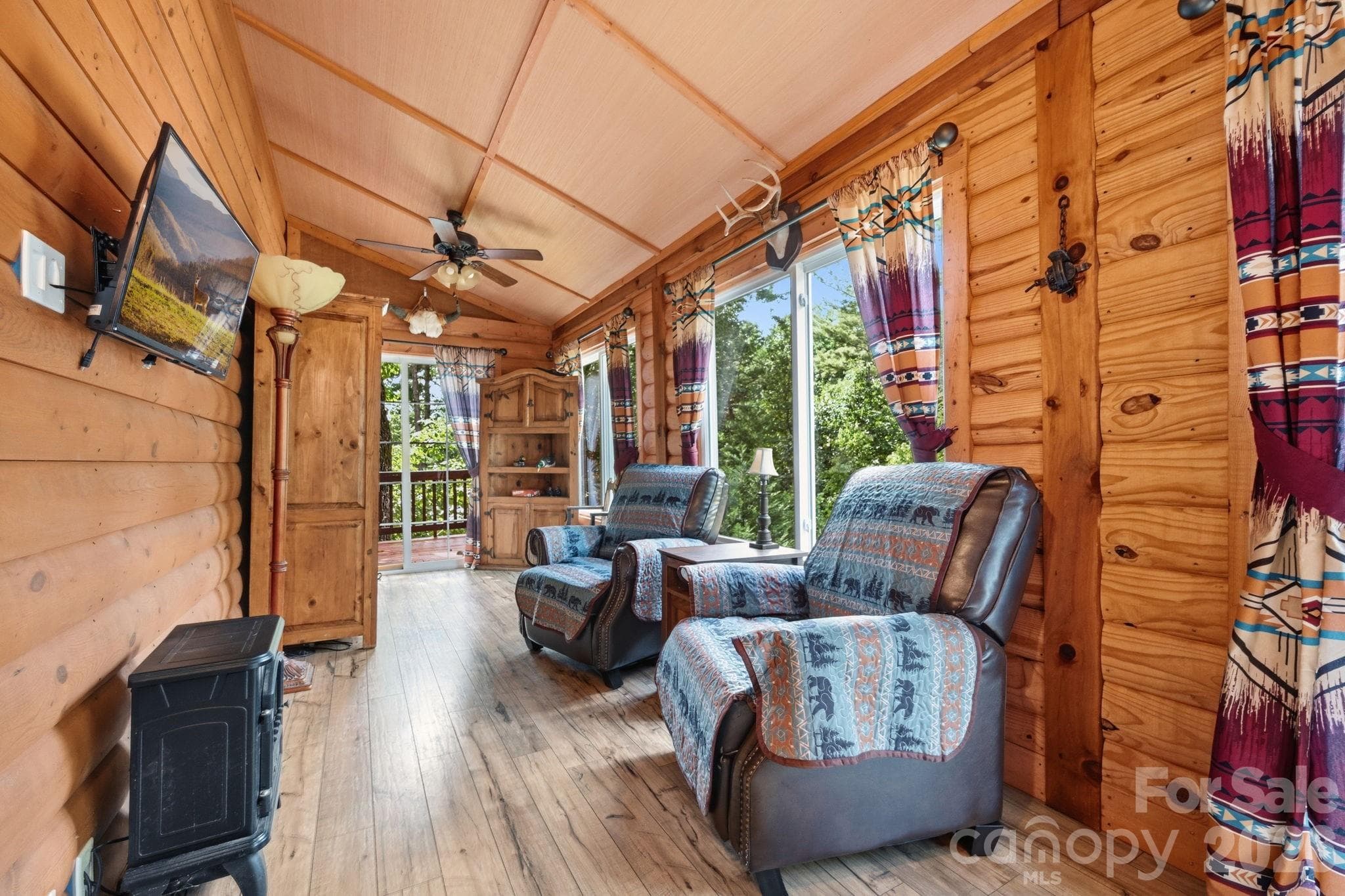 Sunroom - 1158 Staghorn Road, Purlear