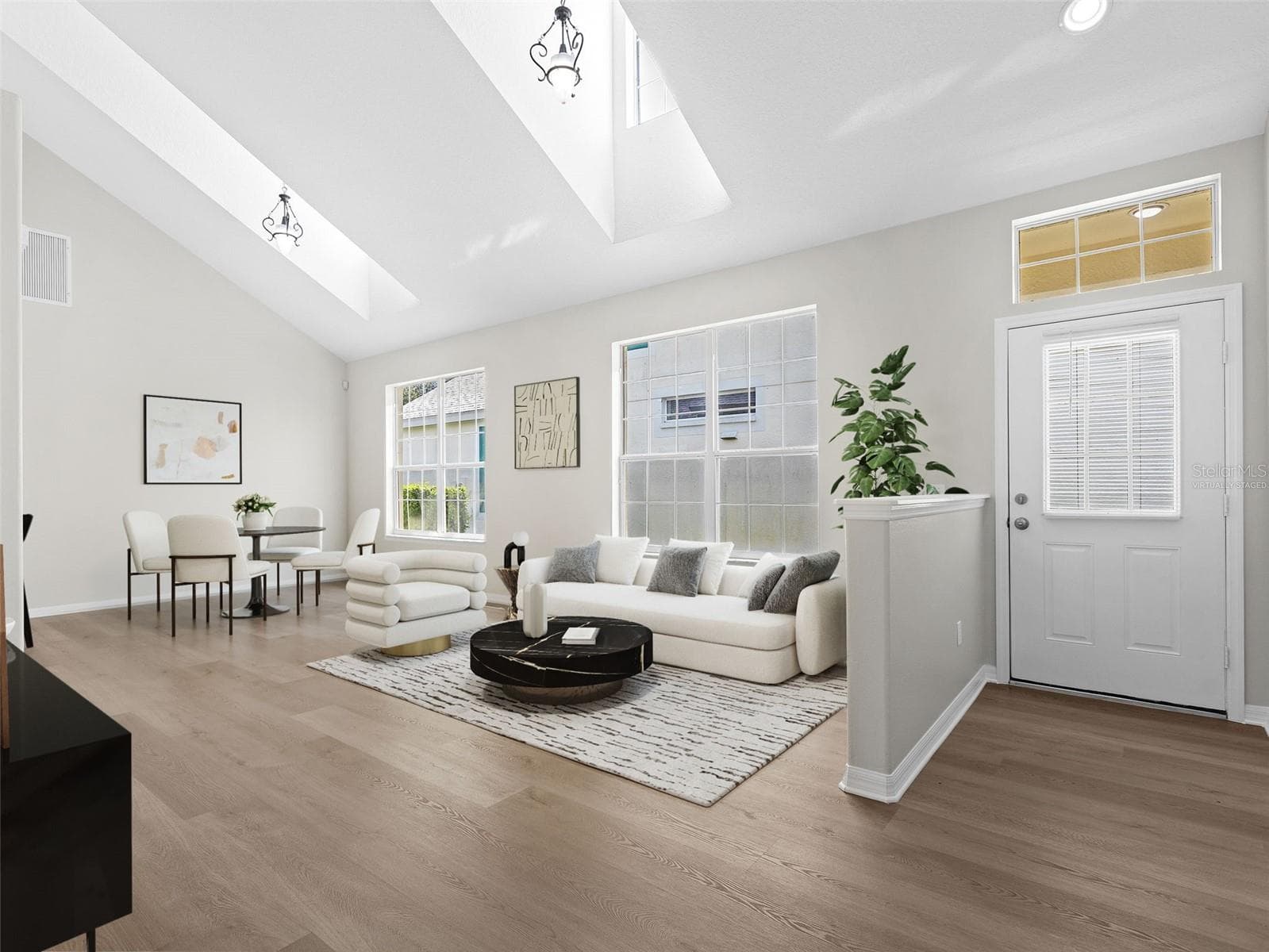 Virtually StagedLiving roomDining room - 17912 HAVENVIEW LN, LUTZ