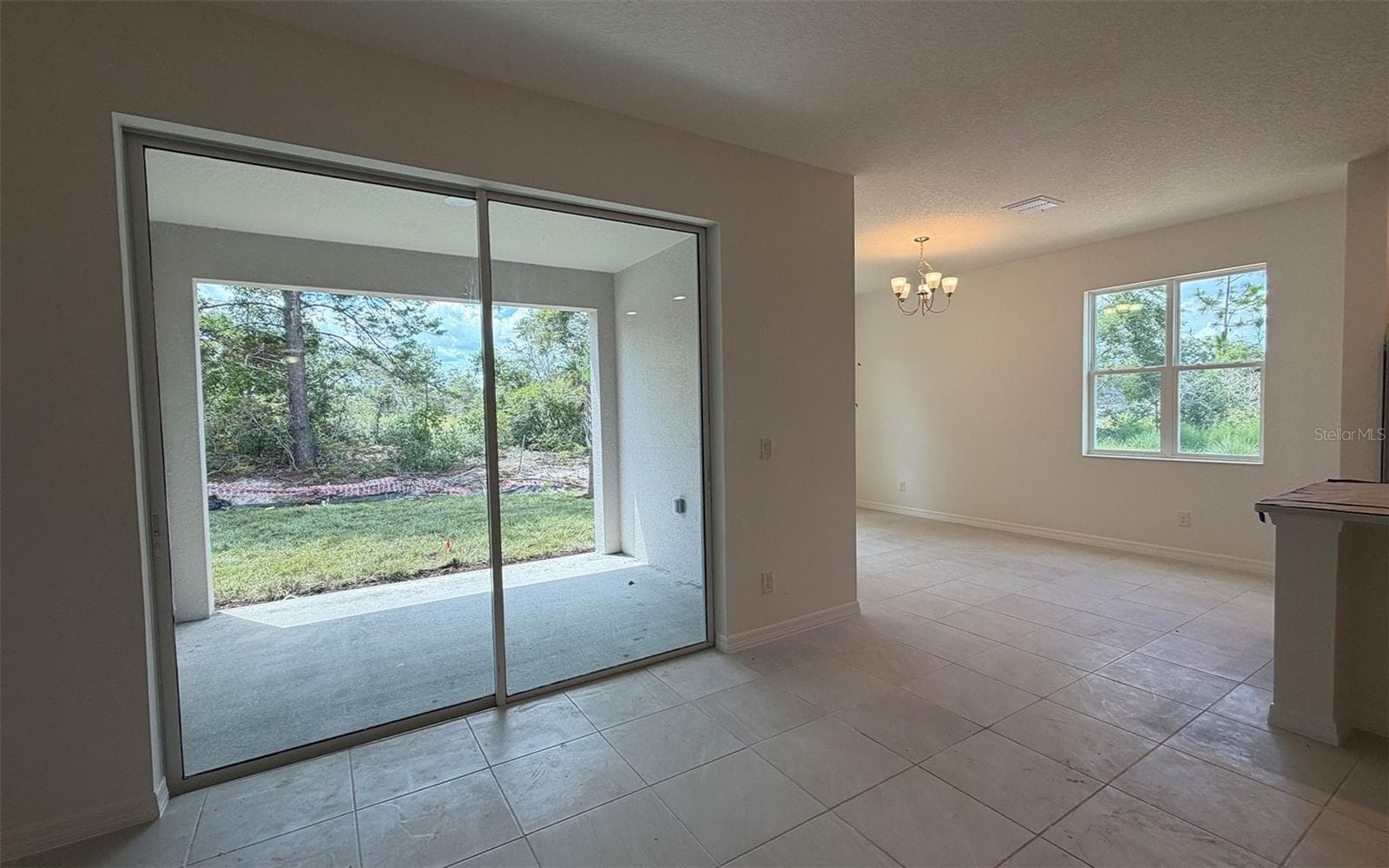 Single Family Residence at 736 FARFIELDS ST, DELAND, photo 5 of 13