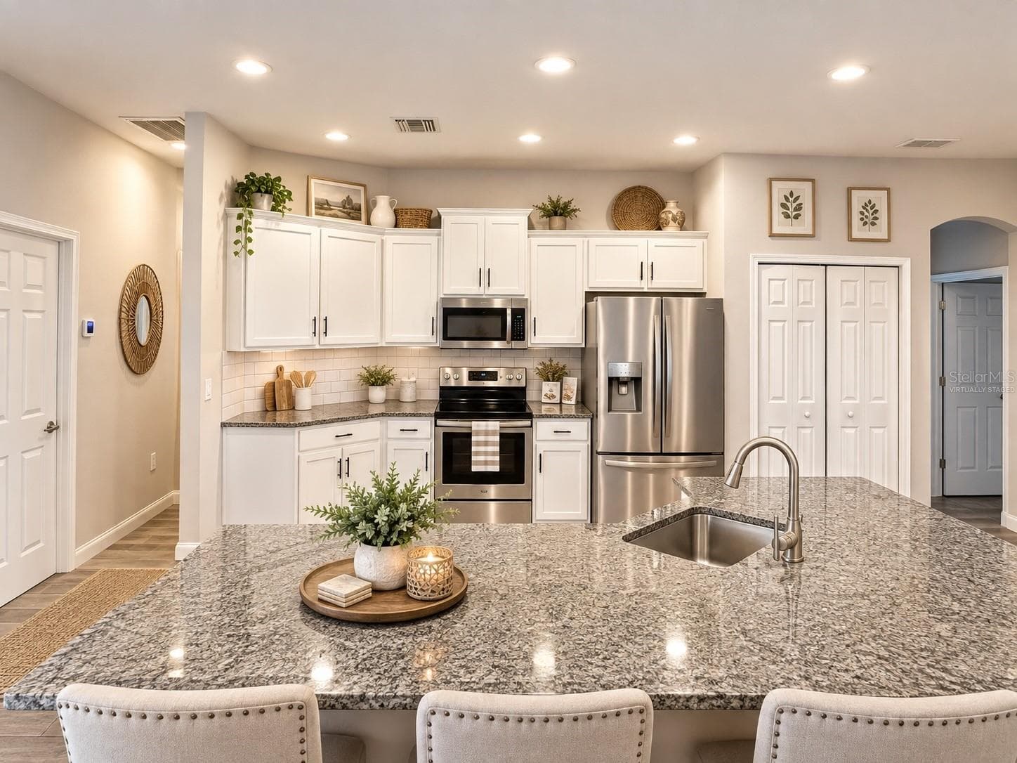 Virtually Staged Kitchen - 3339 PEARLY DR, LAKELAND