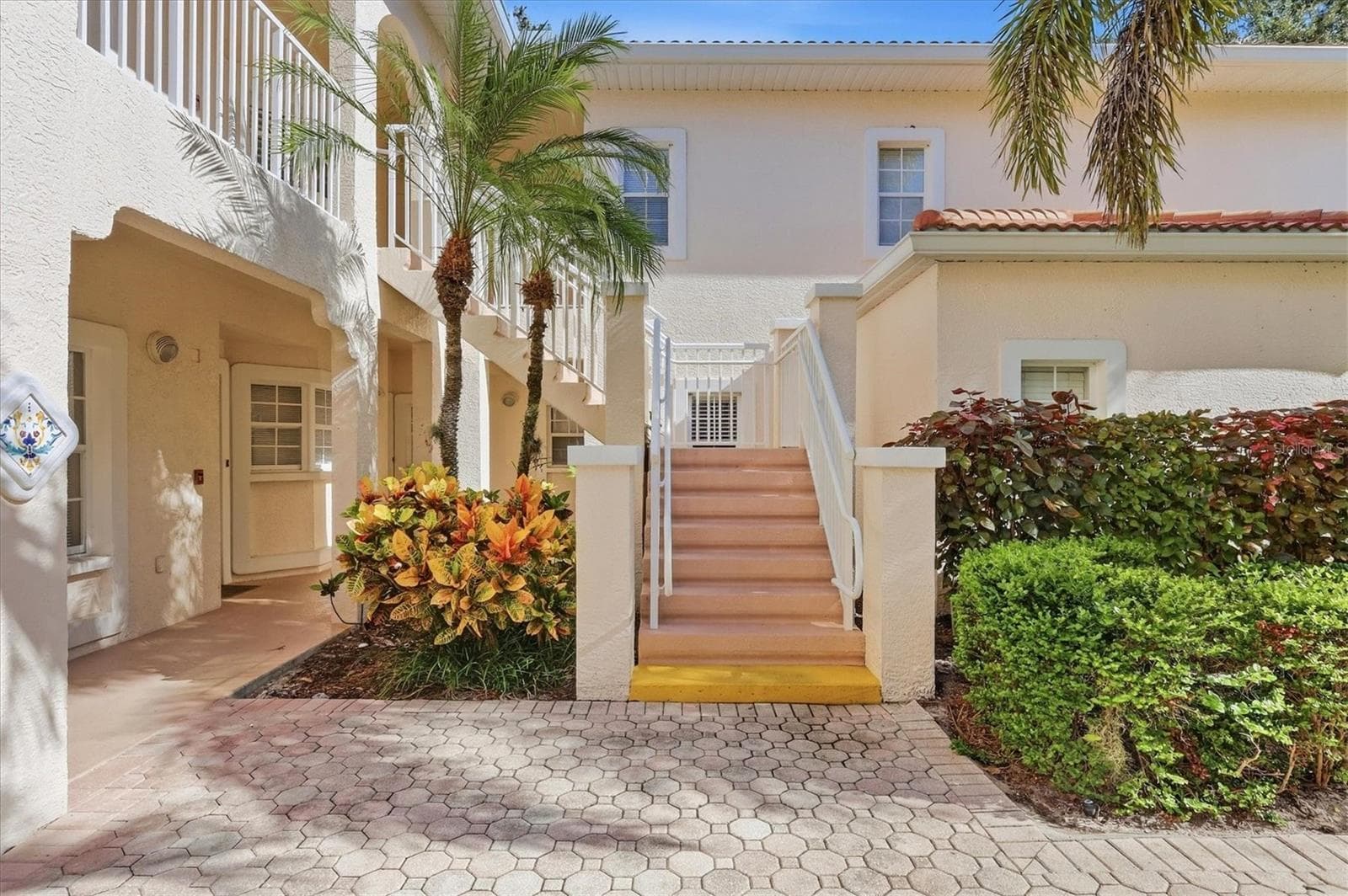 Your stairway to a little piece of Heaven. - 4256 CENTRAL SARASOTA PKWY #325, SARASOTA