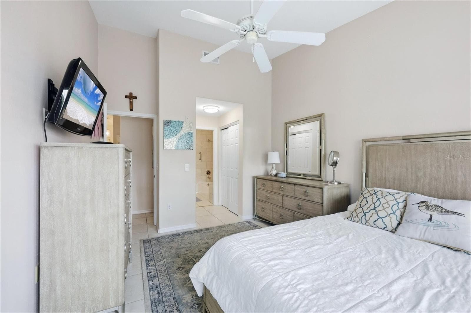 En-Suite Bathroom to the Master Bedroom. - 4256 CENTRAL SARASOTA PKWY #325, SARASOTA