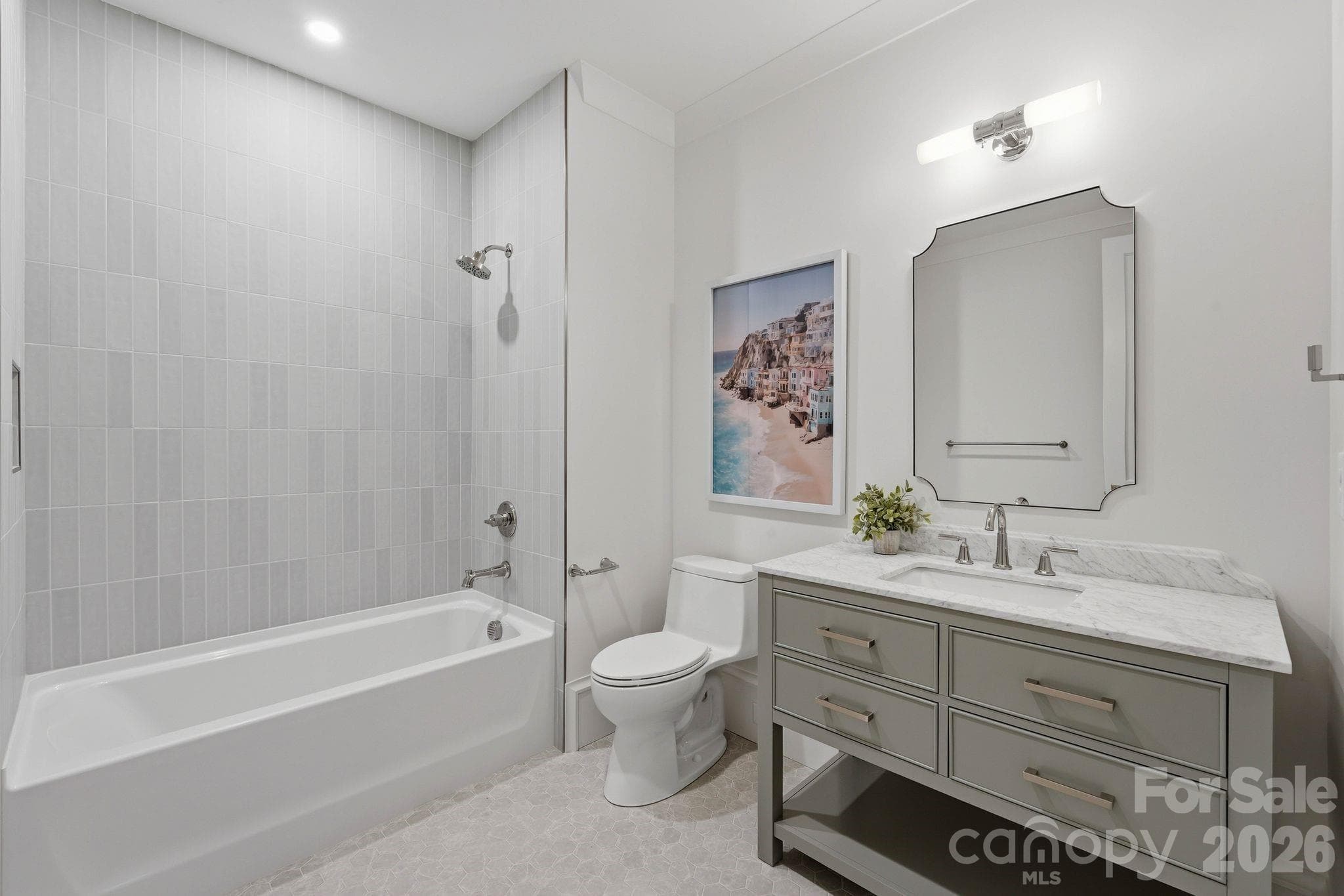 Upper Full Bath - 110 Hunter Lane, Charlotte