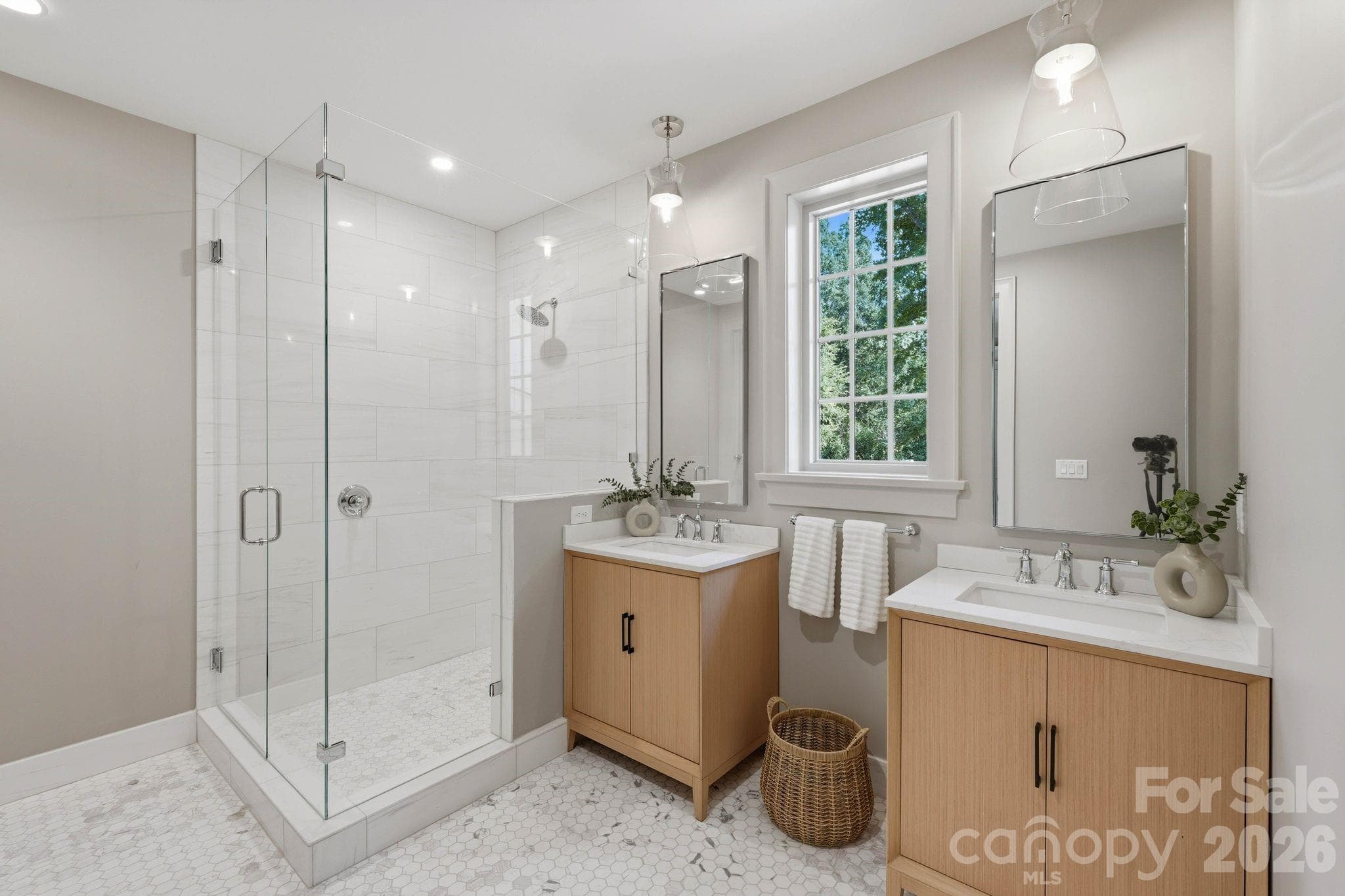 Upper Full Bath & Walk-in Shower - 110 Hunter Lane, Charlotte