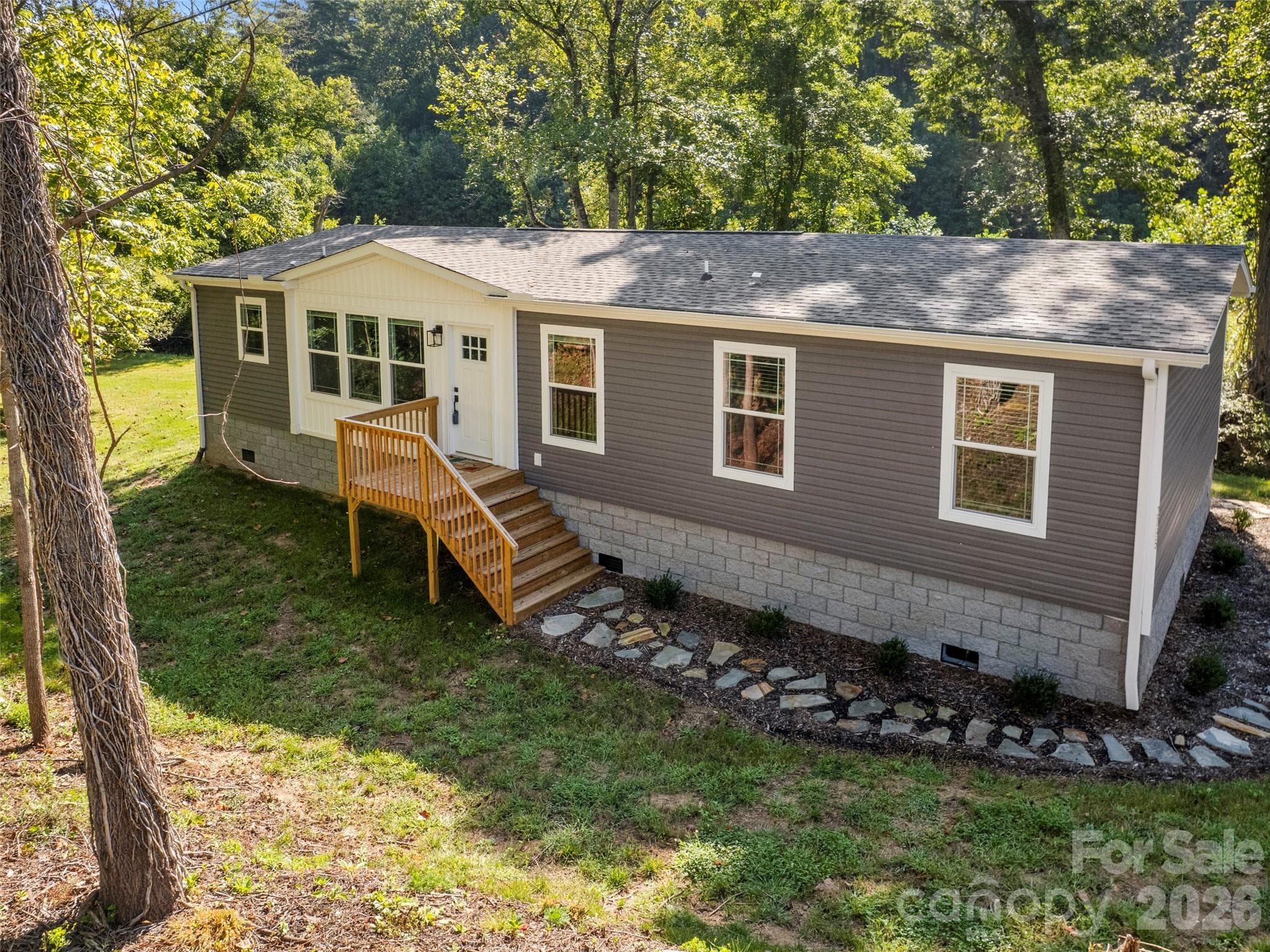 Single Family Residence at 2095 Emmas Grove Road, Fairview, photo 2 of 29