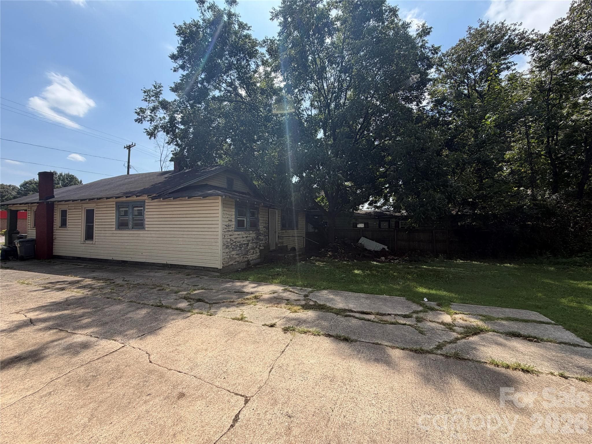 Single Family Residence at 813 N Long Street, Salisbury, photo 3 of 8