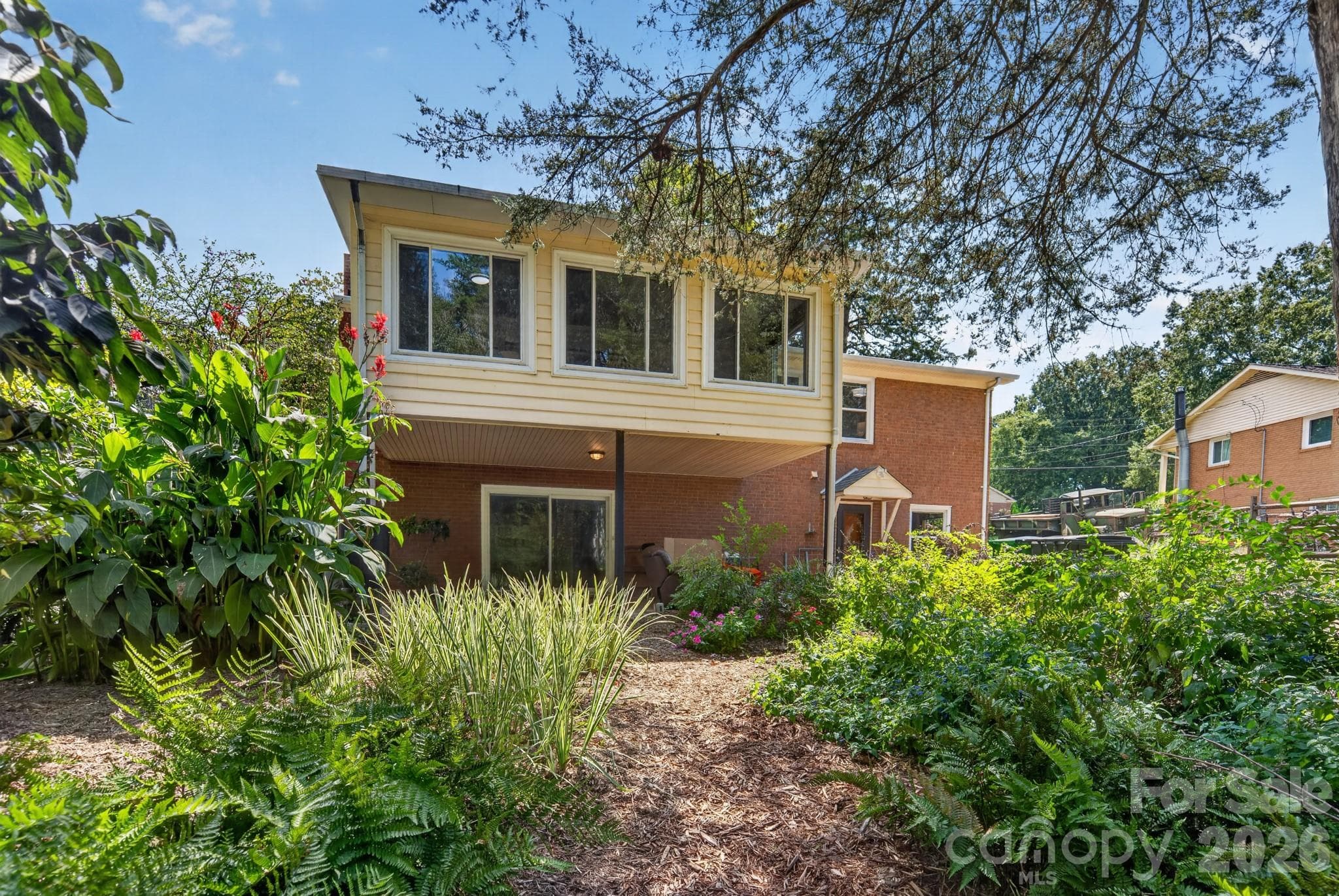 Single Family Residence at 7601 Woodstream Drive, Charlotte, photo 23 of 25