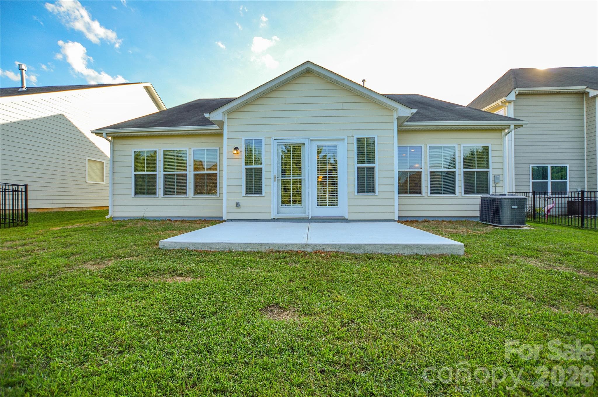 Single Family Residence at 6720 Eastfield Park Drive, Charlotte, photo 35 of 39