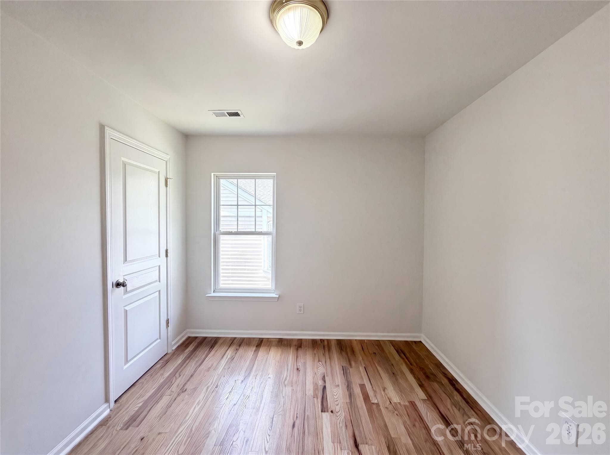 Single Family Residence at 10648 Secret Garden Lane, Charlotte, photo 11 of 16