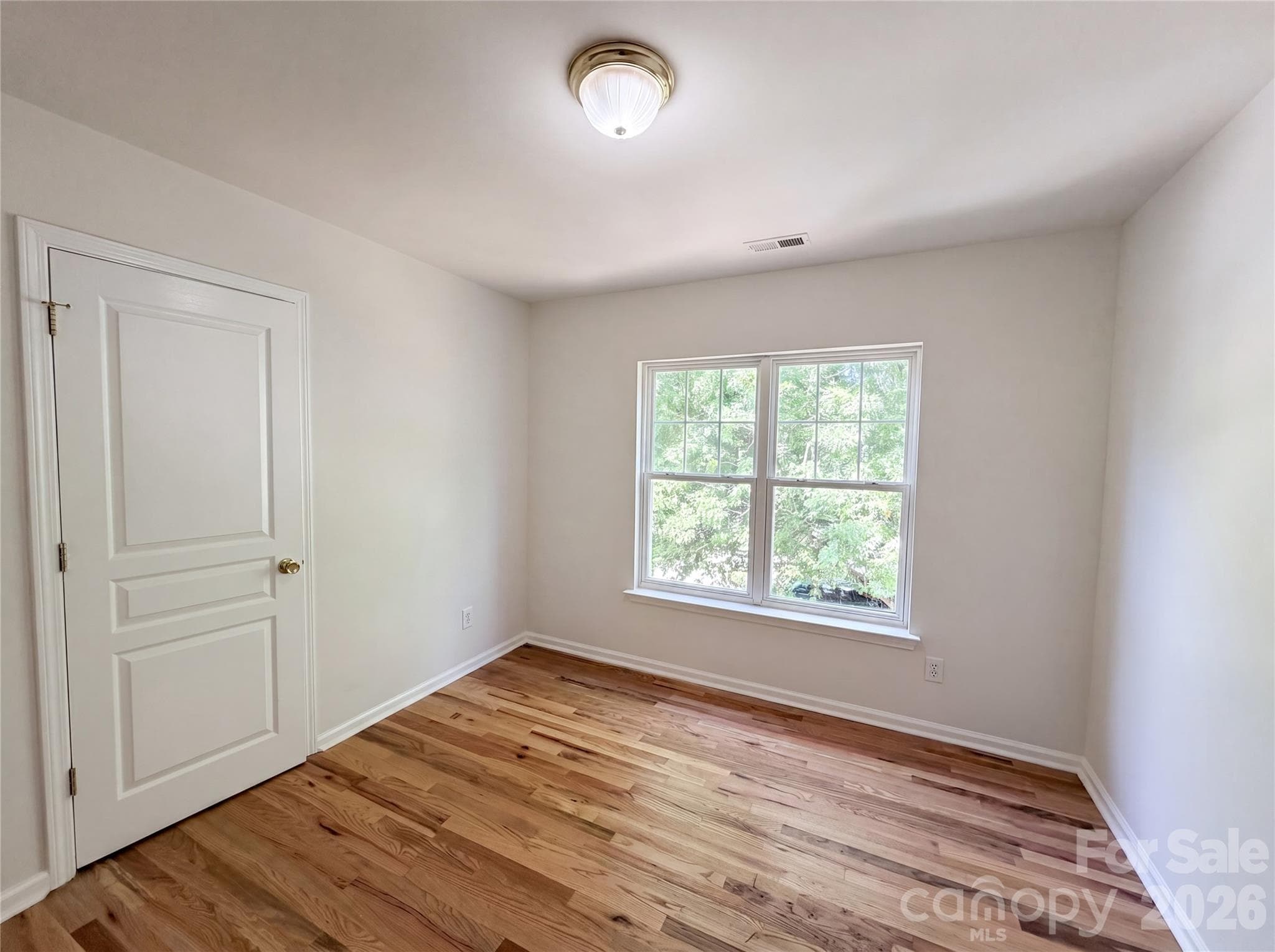 Single Family Residence at 10648 Secret Garden Lane, Charlotte, photo 4 of 16