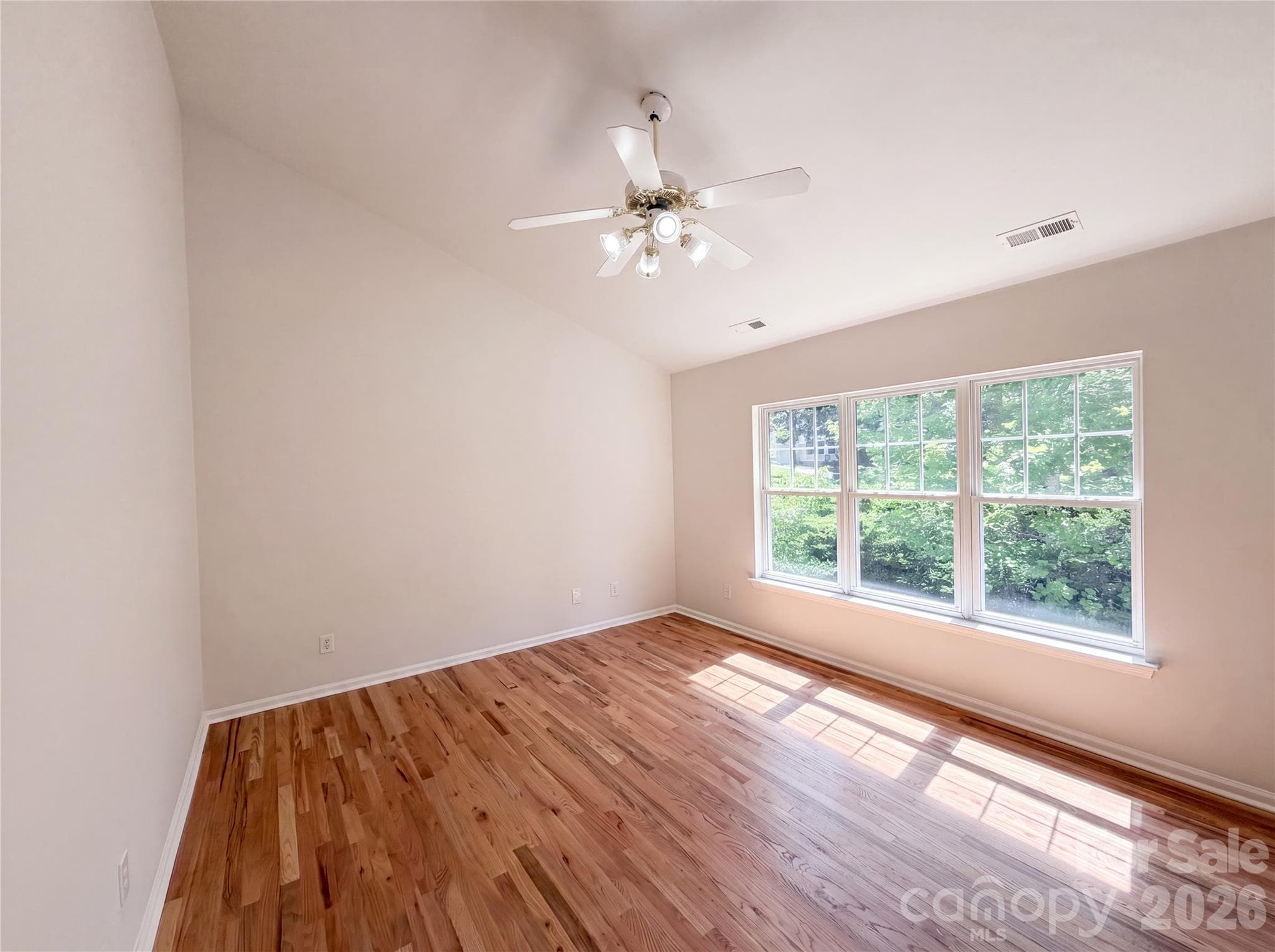 Single Family Residence at 10648 Secret Garden Lane, Charlotte, photo 10 of 16