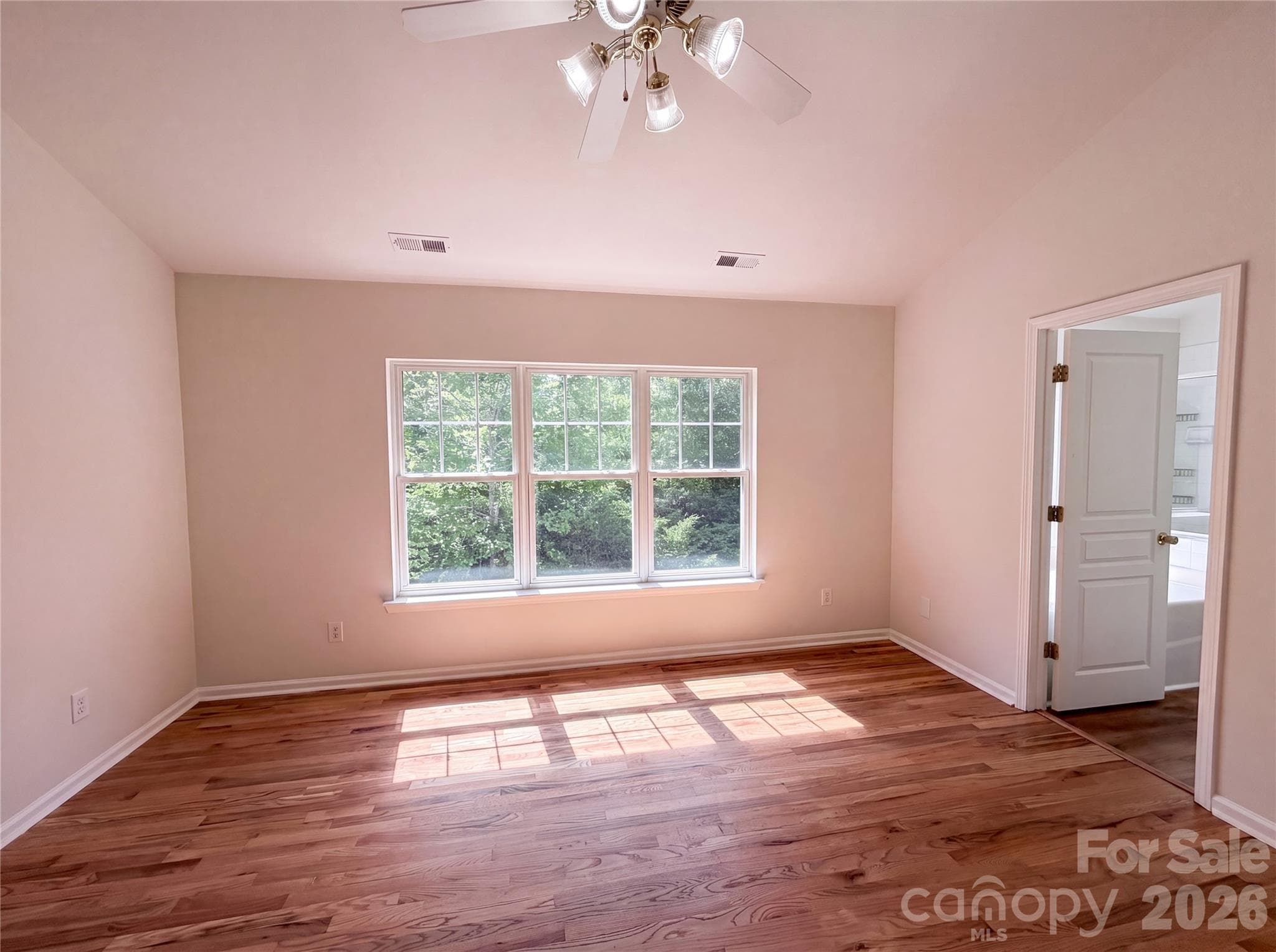 Single Family Residence at 10648 Secret Garden Lane, Charlotte, photo 8 of 16