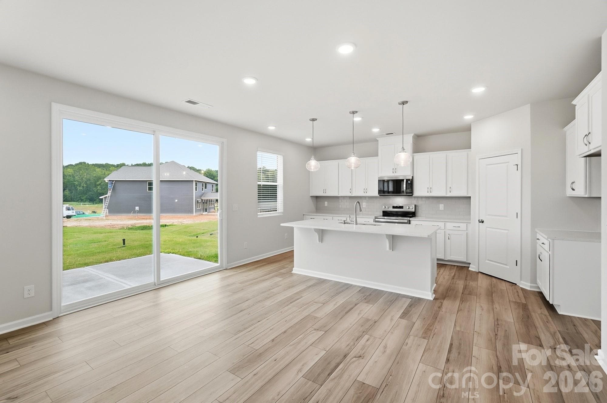 Single Family Residence at 2701 Westmont Drive, Gastonia, photo 11 of 48